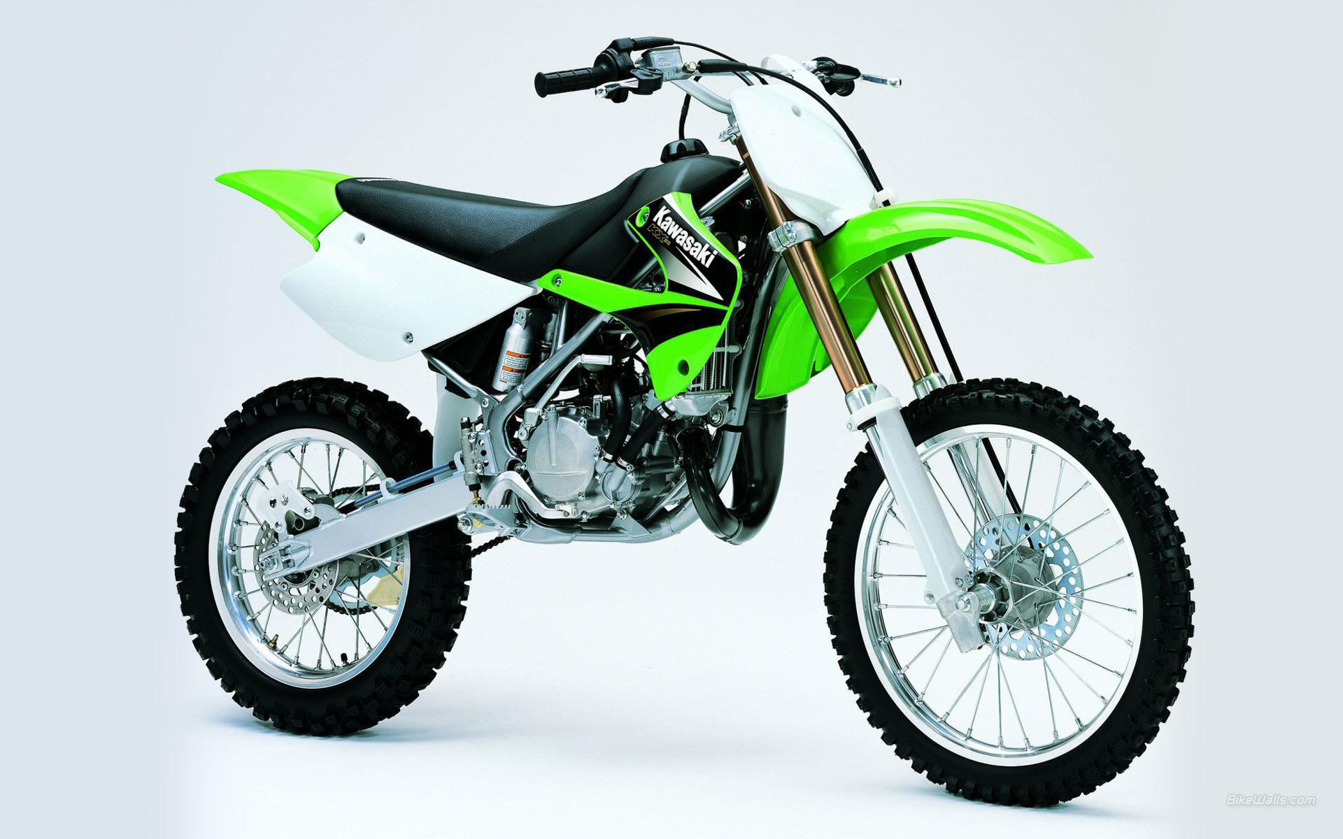 Красивый мотоцикл в москве Kawasaki KX 85-II