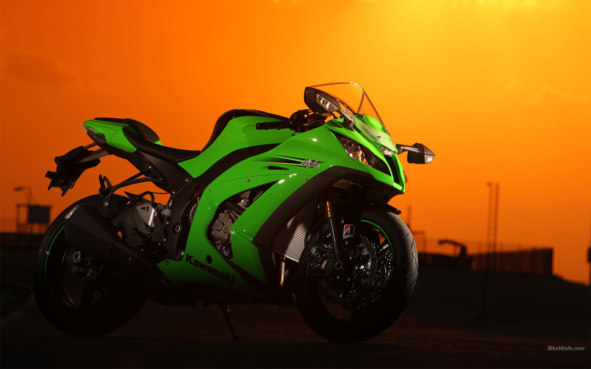 Красивый мотоцикл в москве Kawasaki Ninja ZX-10R