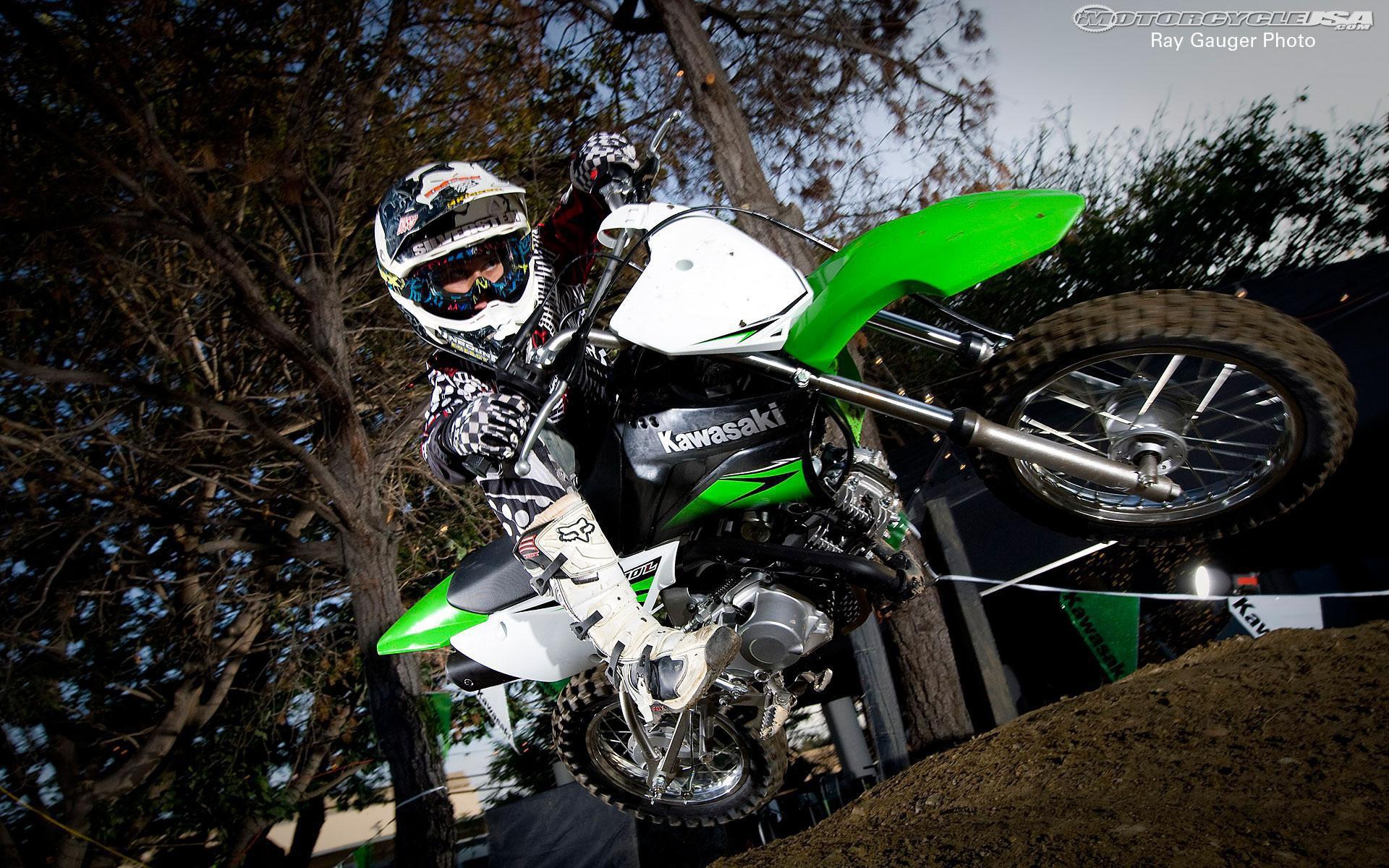 Мотоцикл модели Kawasaki KLX 110