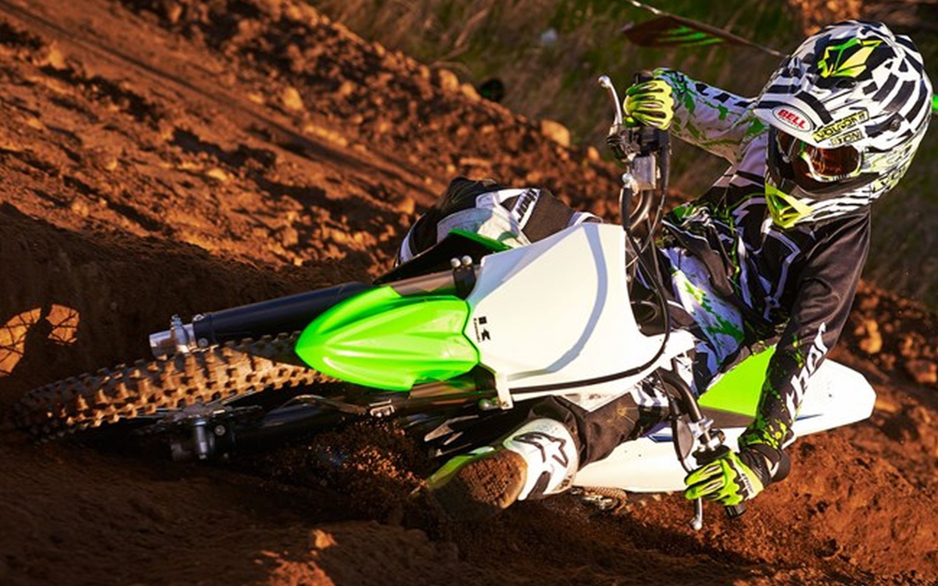 Невероятно быстрый мотоцикл Kawasaki KX 85-II