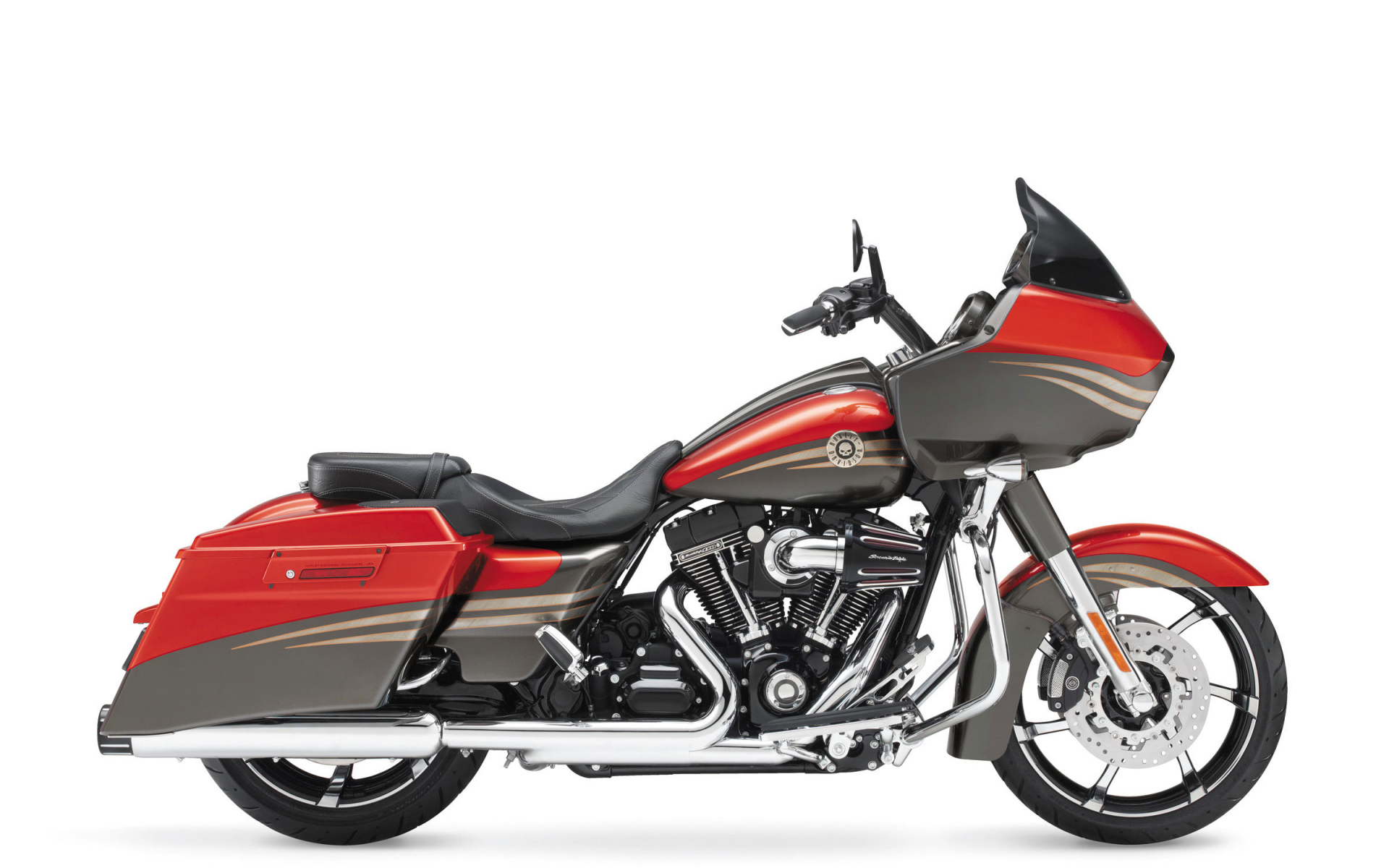 Популярный мотоцикл Harley-Davidson CVO Road Glide Custom