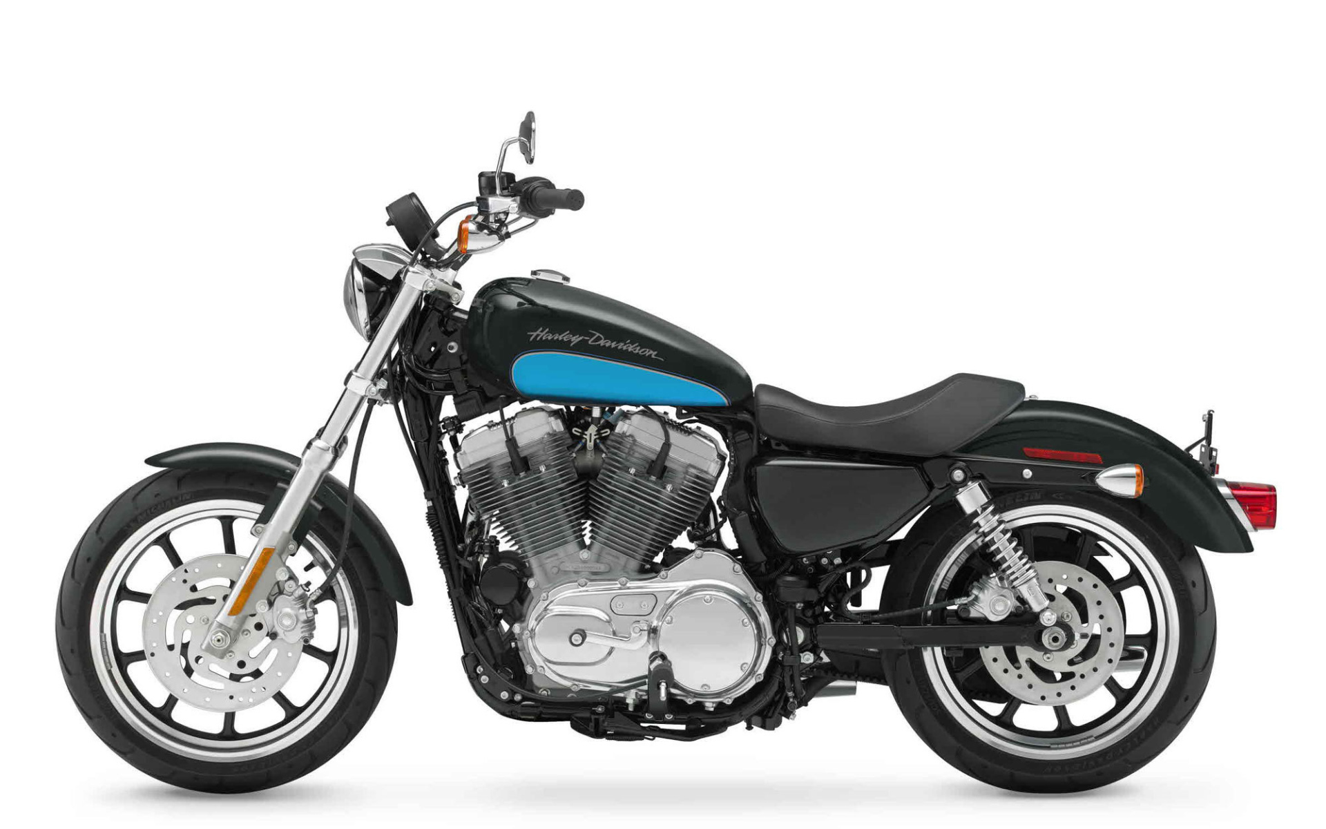 Надежный мотоцикл Harley-Davidson XL 883L Sportster