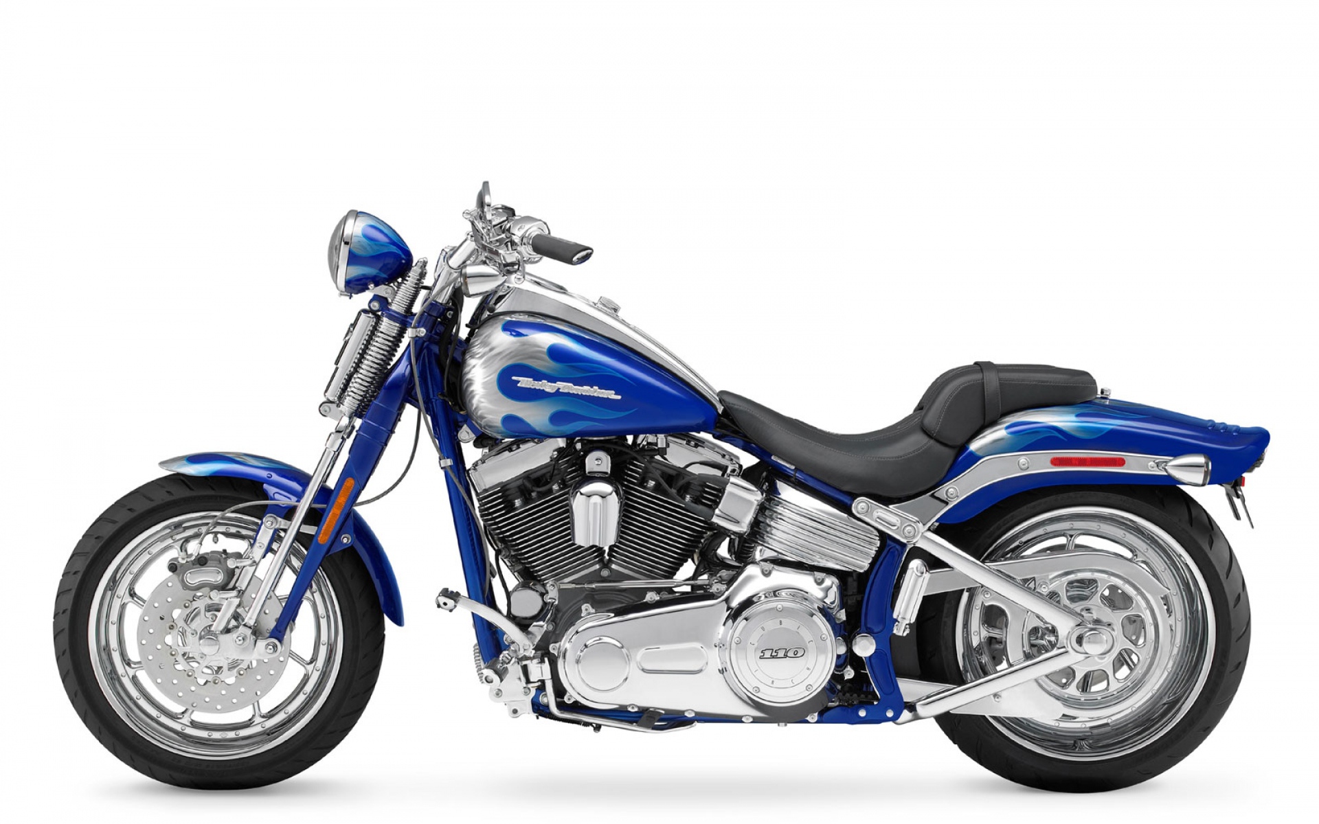 Новый надежный мотоцикл Harley-Davidson CVO Breakout