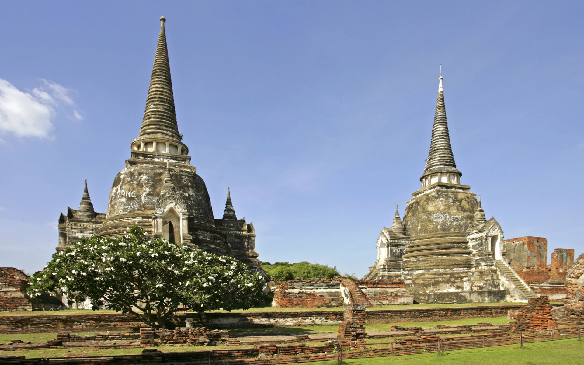 Буддийские пагоды