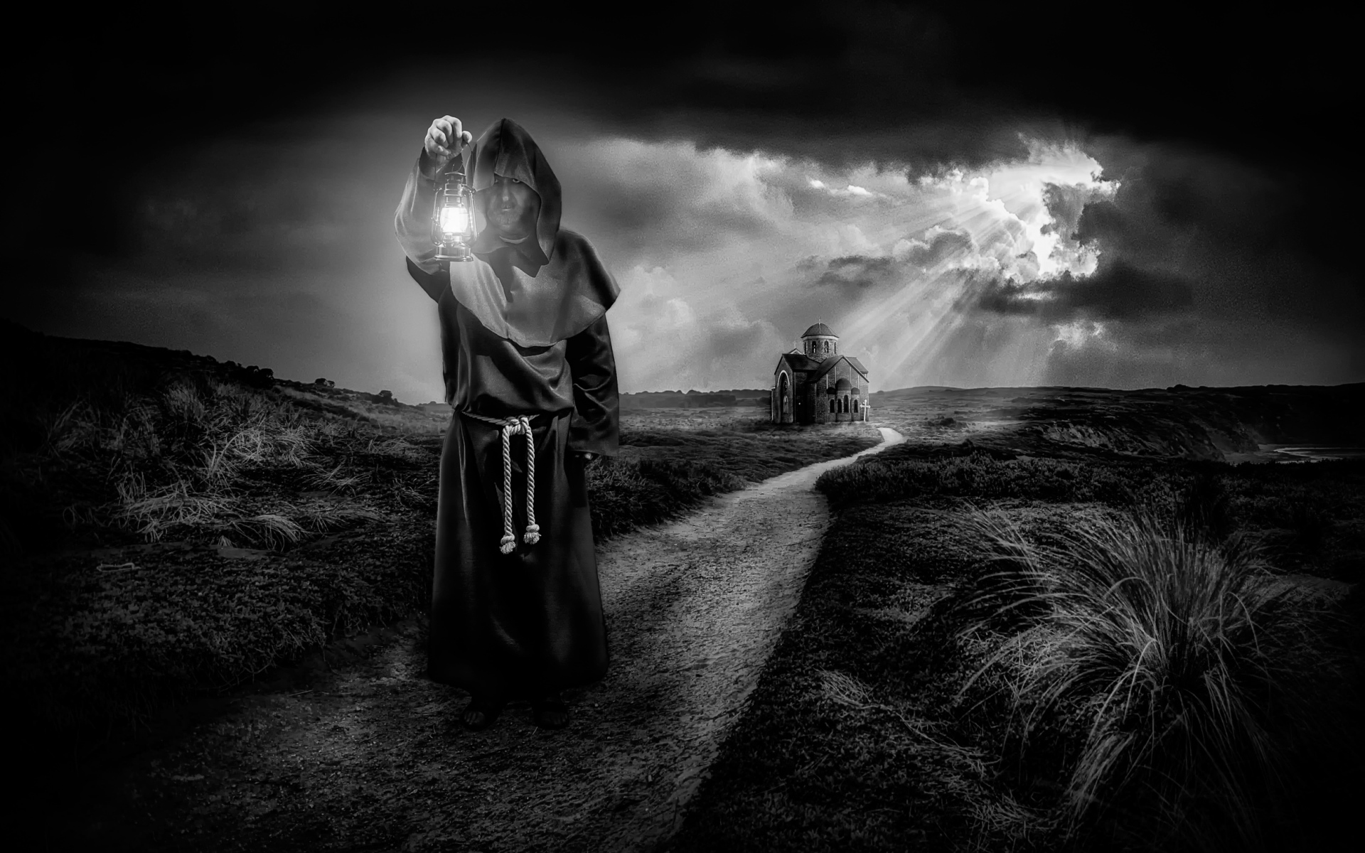 Монах на тропе