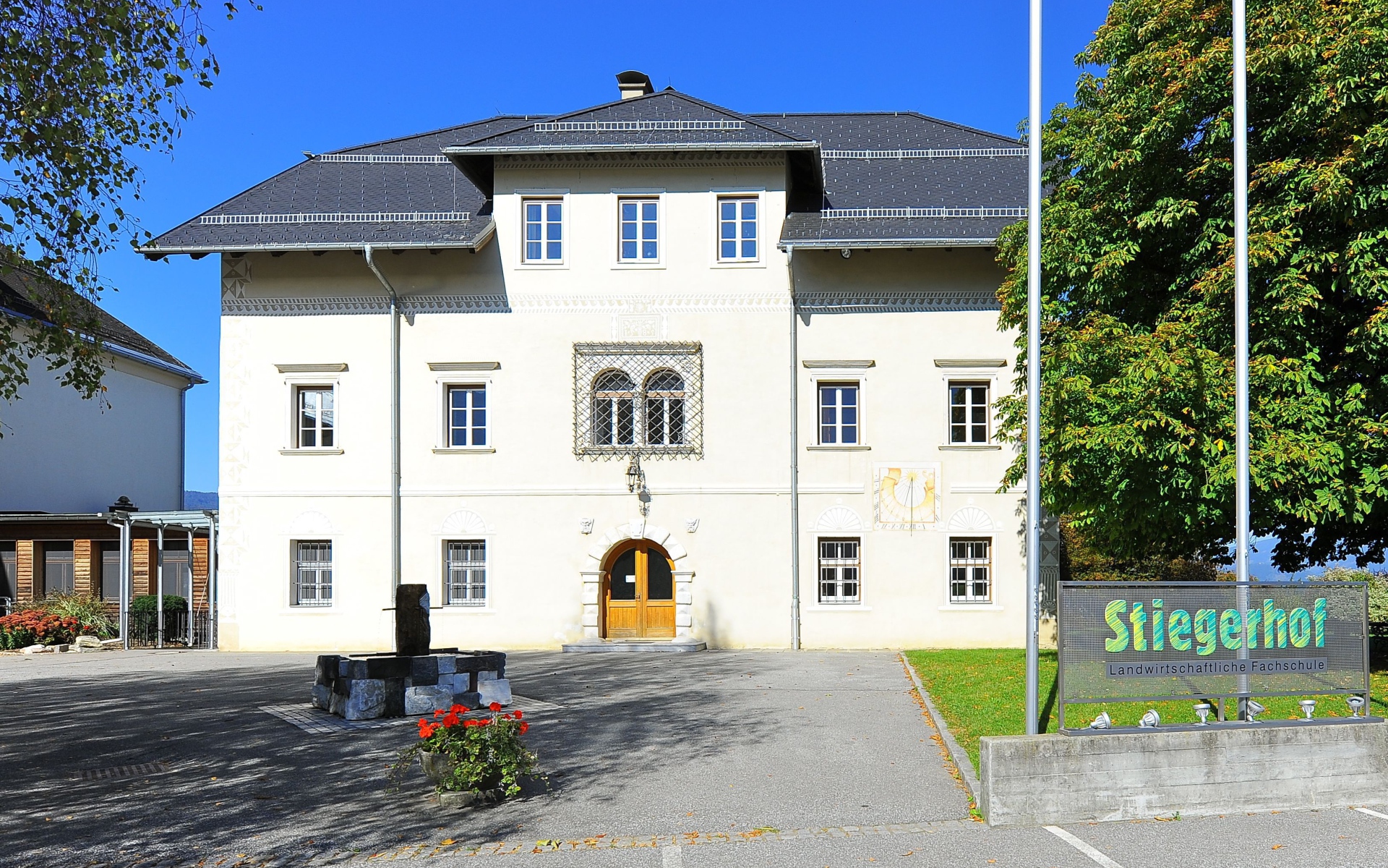 Площадь на курорте Фаакер-Зее, Австрия