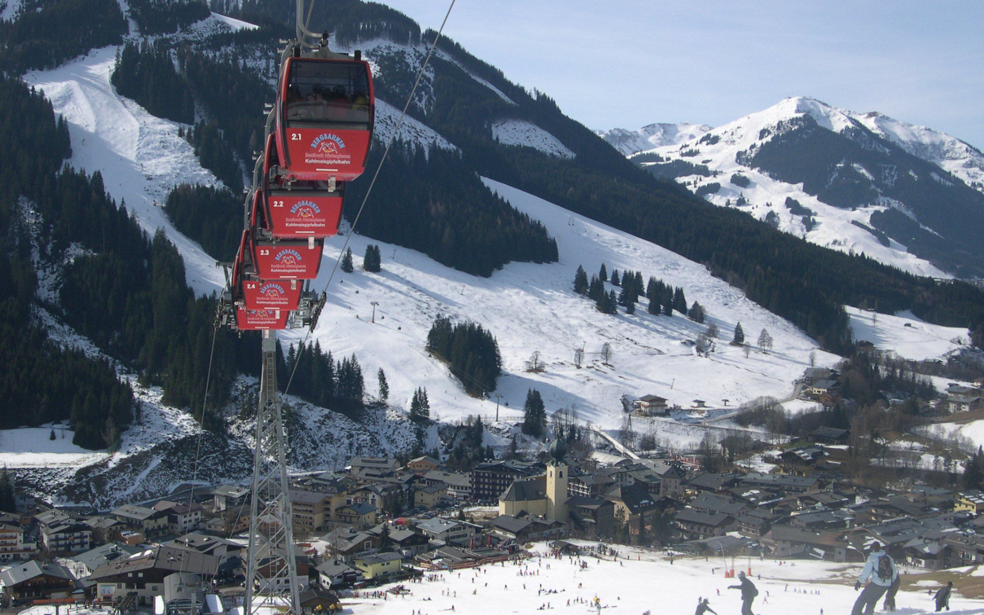 Подъемник на горнолыжном курорте Заальбах Хинтерглем, Австрия