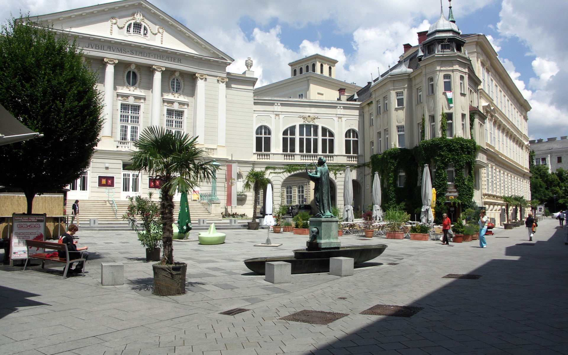 Городская площадь на курорте Баден, Австрия