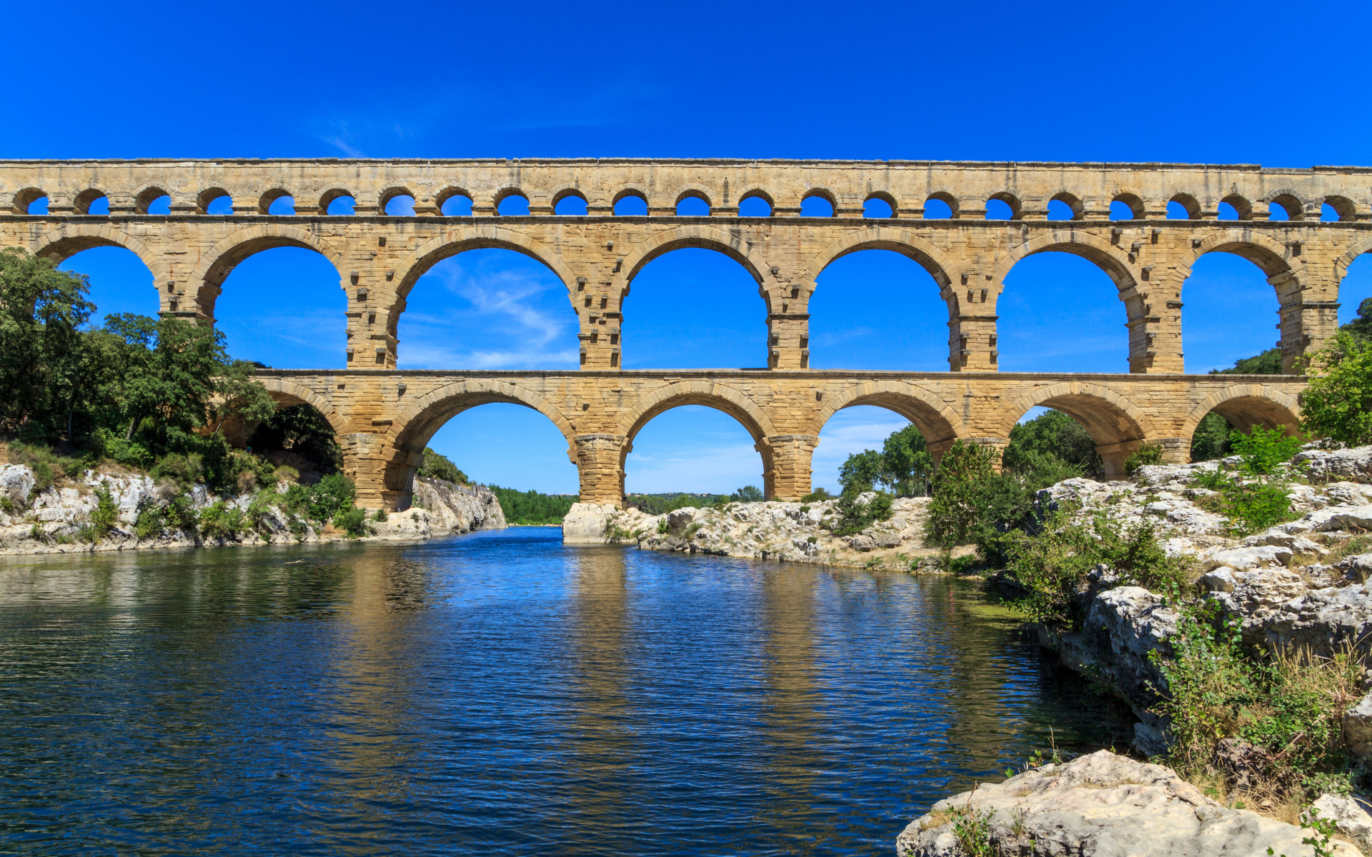 Акведук в Провансе, Франция