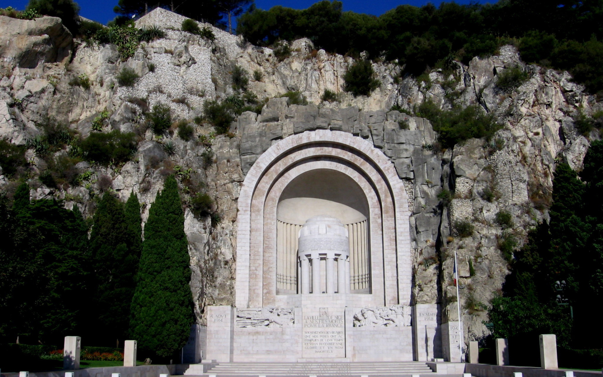 Памятник в городе Ницца, Франция