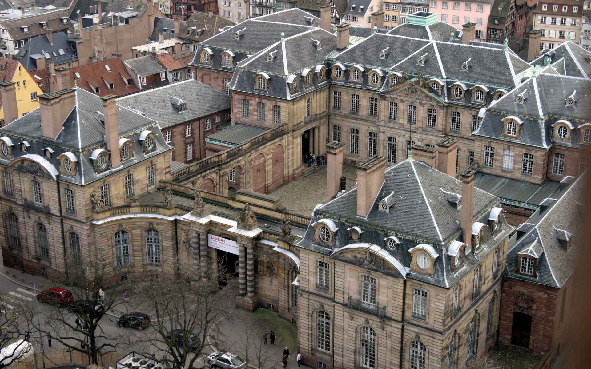 Дворец в городе Страсбург, Франция