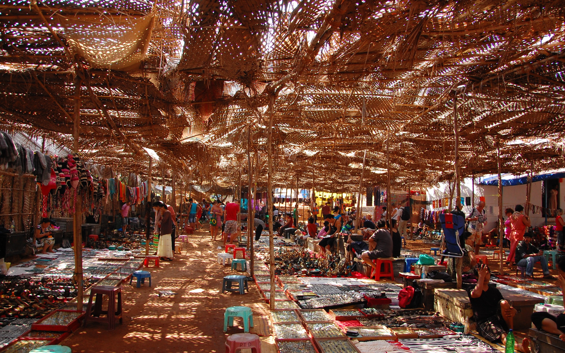 Рынок в Анджуне