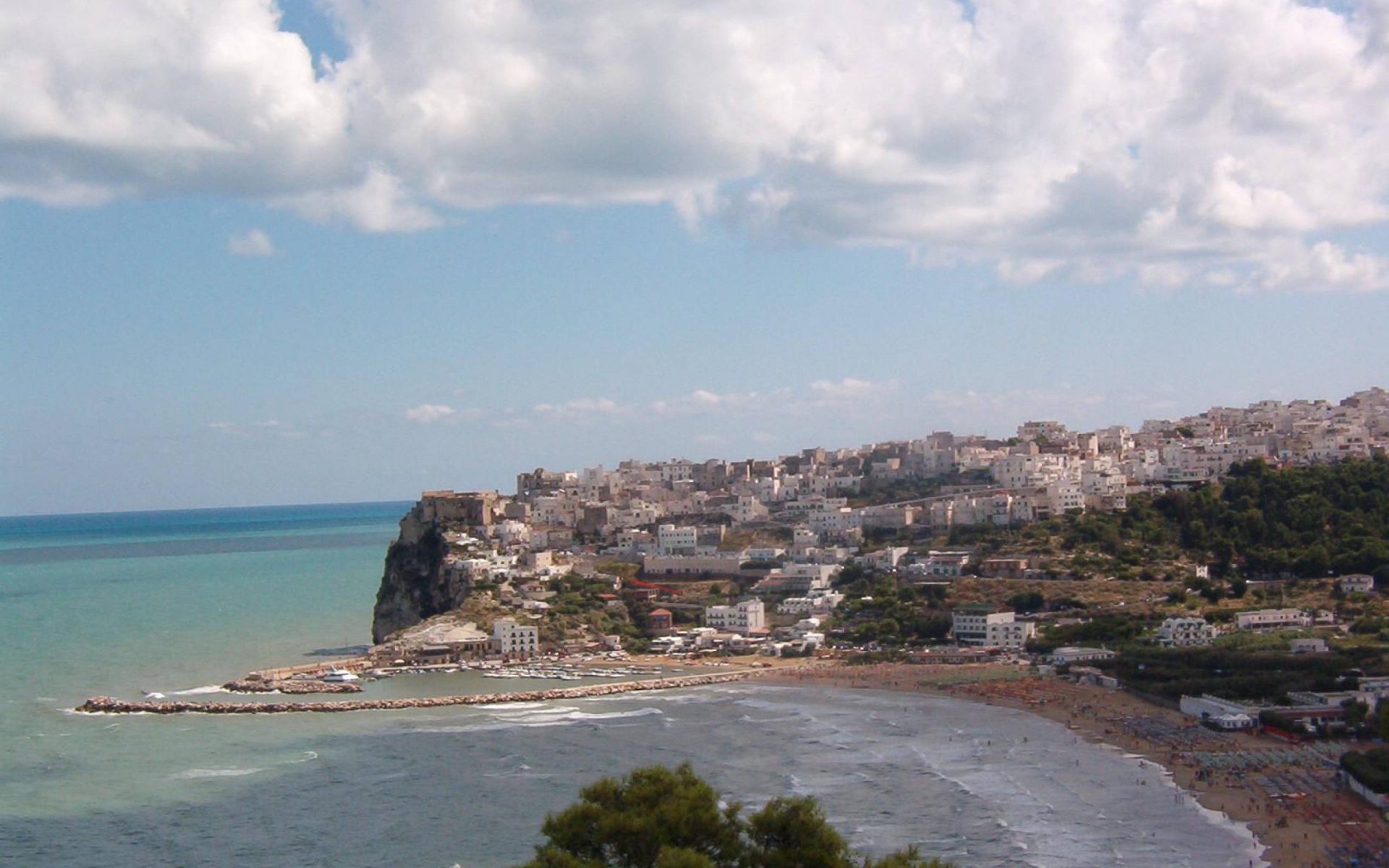 Курорт Пизавр, Италия