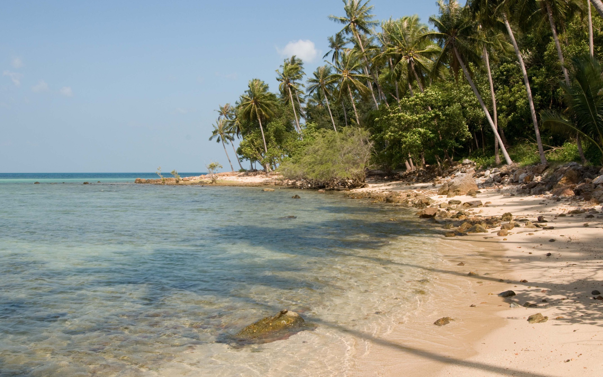 Дикий пляж на острове Панган, Таиланд