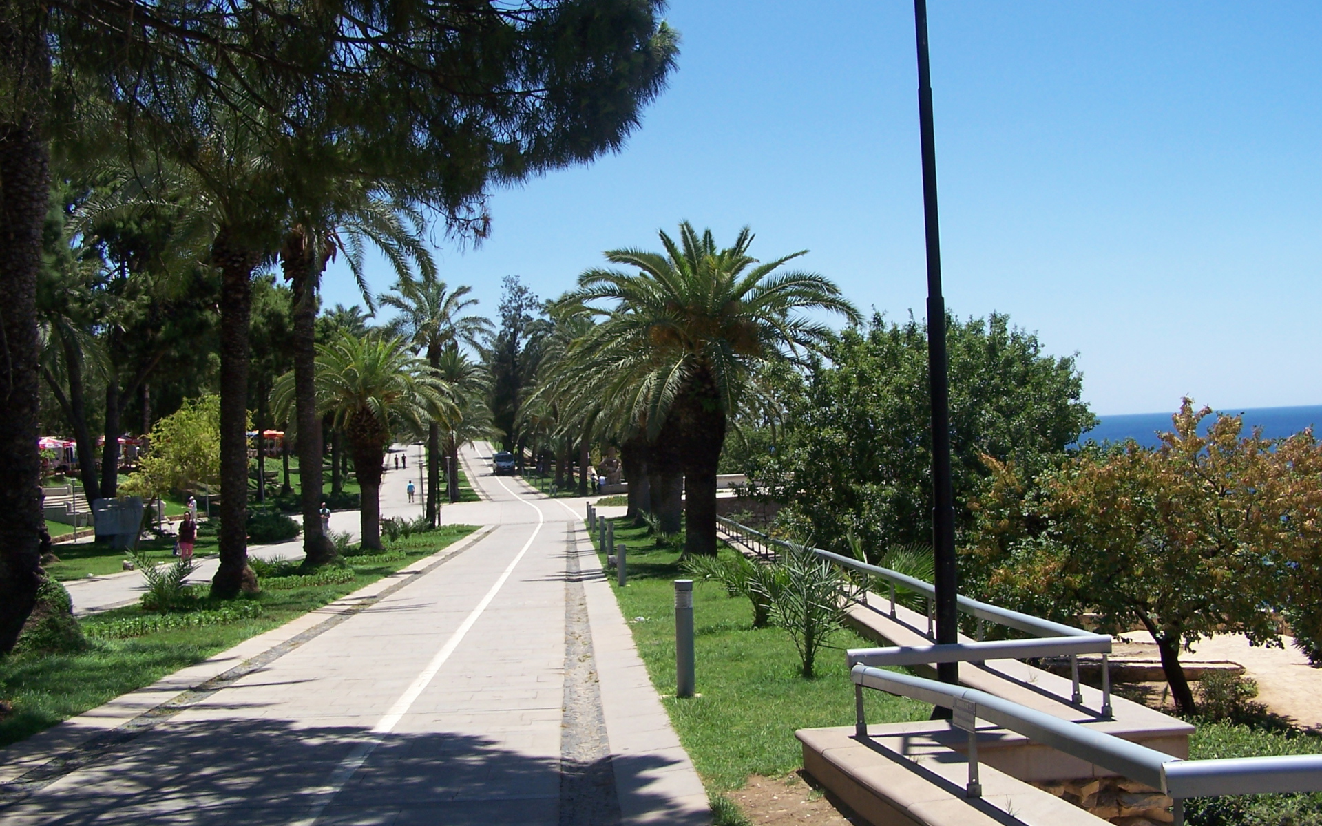 Городские улицы в Кушадасы, Турция