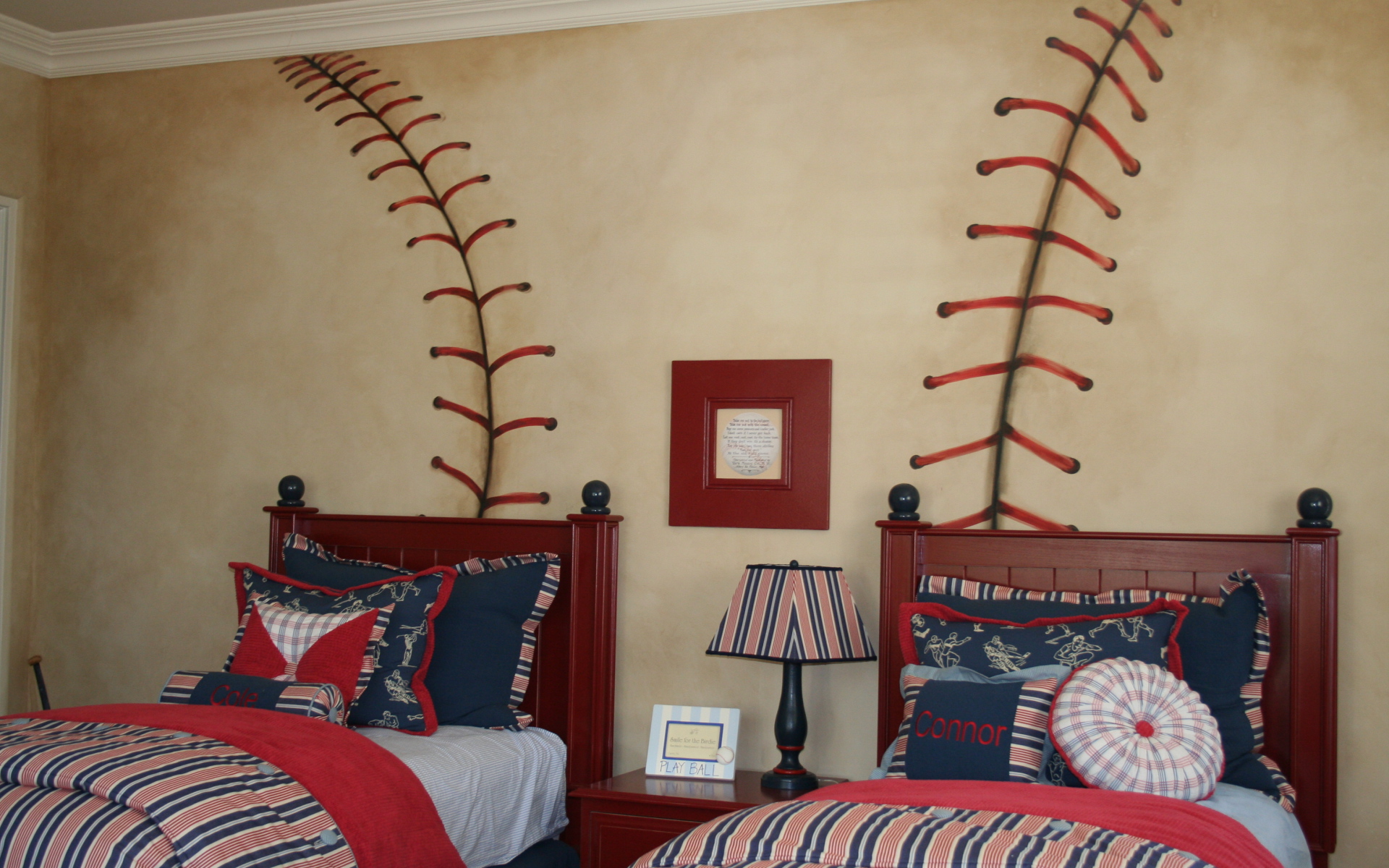 Оформление детской в стиле бейсбольного мяча