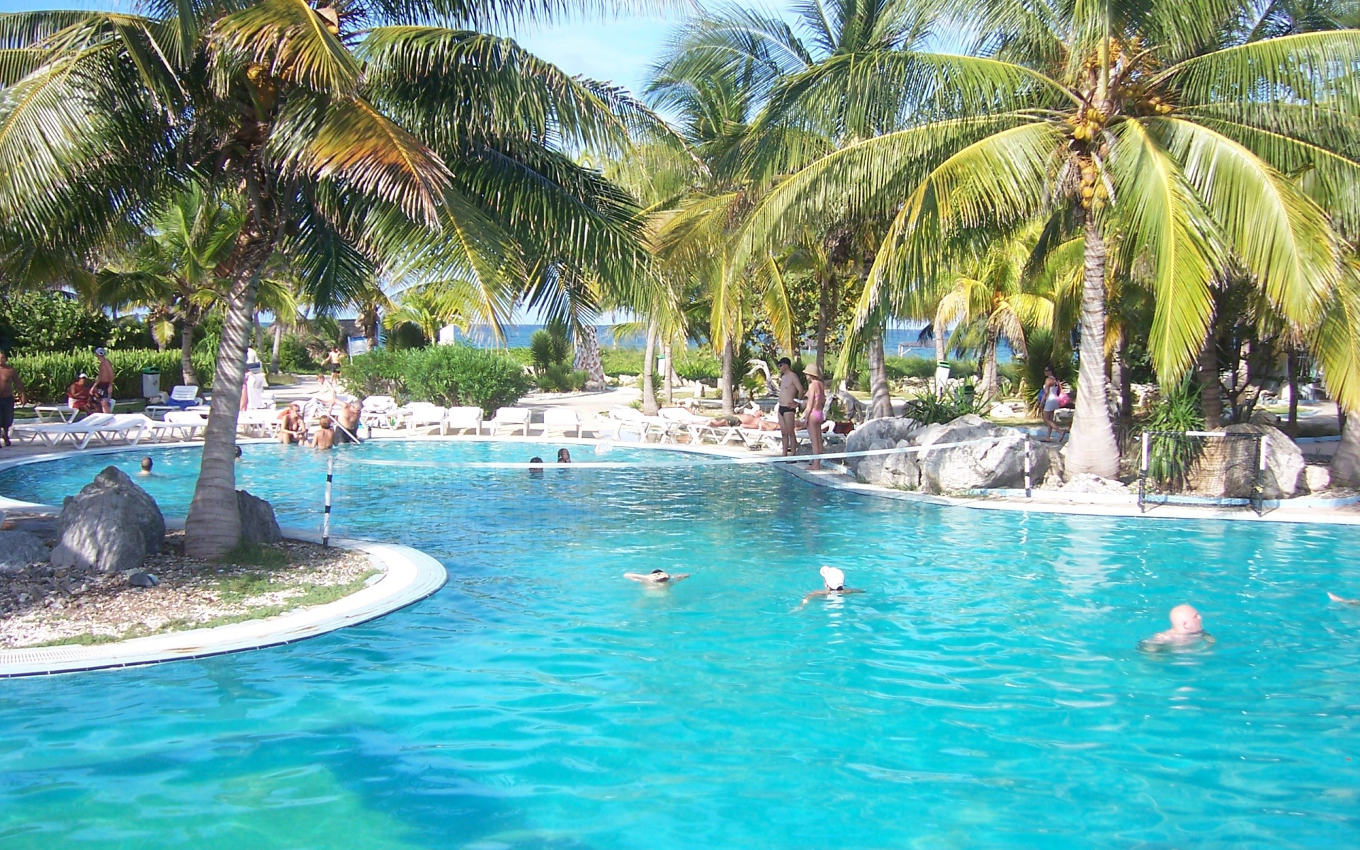 Бассейн в отеле на курорте Кайо Коко, Куба