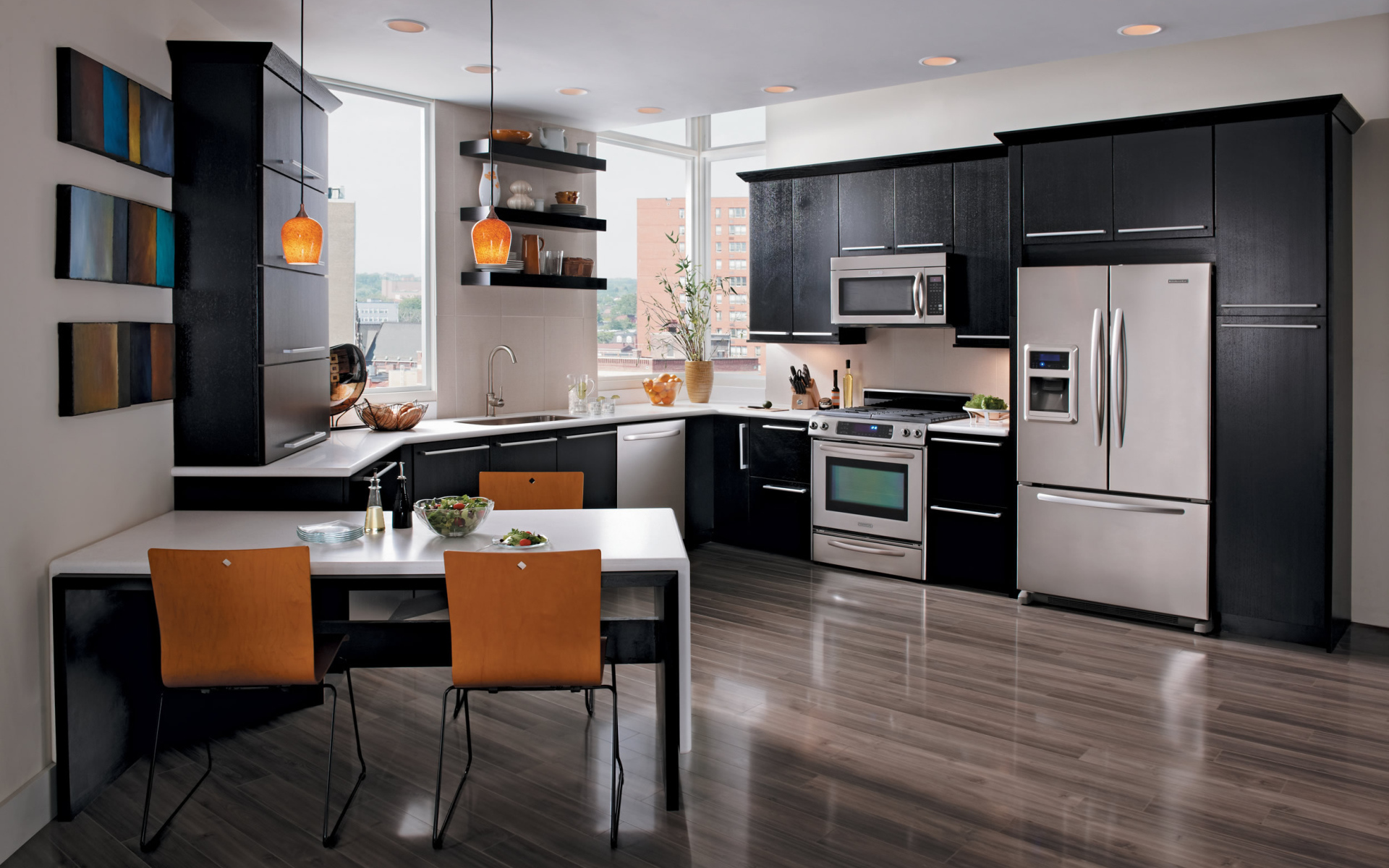 Кухонная мебель черного цвета