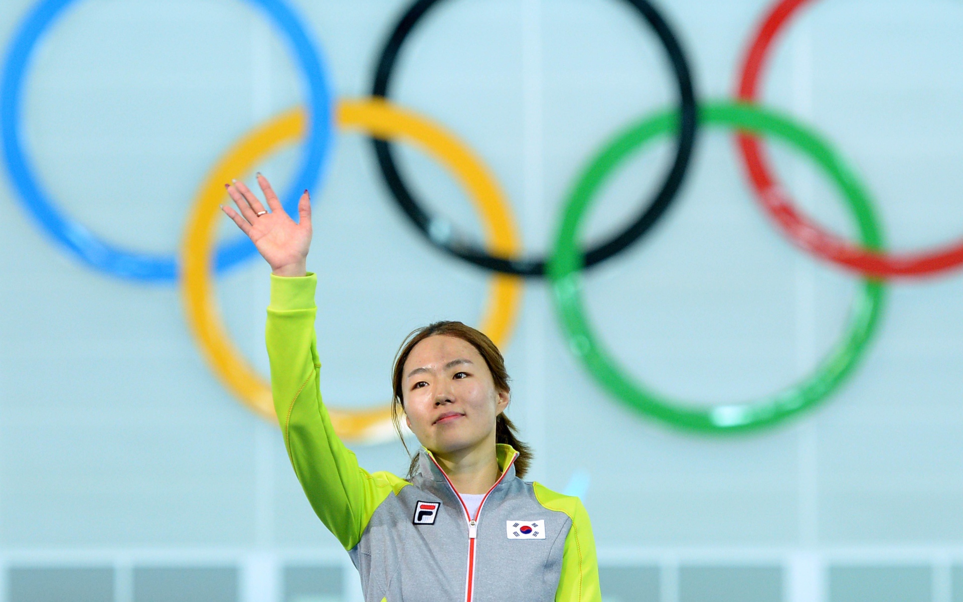 Санг-Хва Ли корейская конькобежка золотая медаль на олимпиаде в Сочи