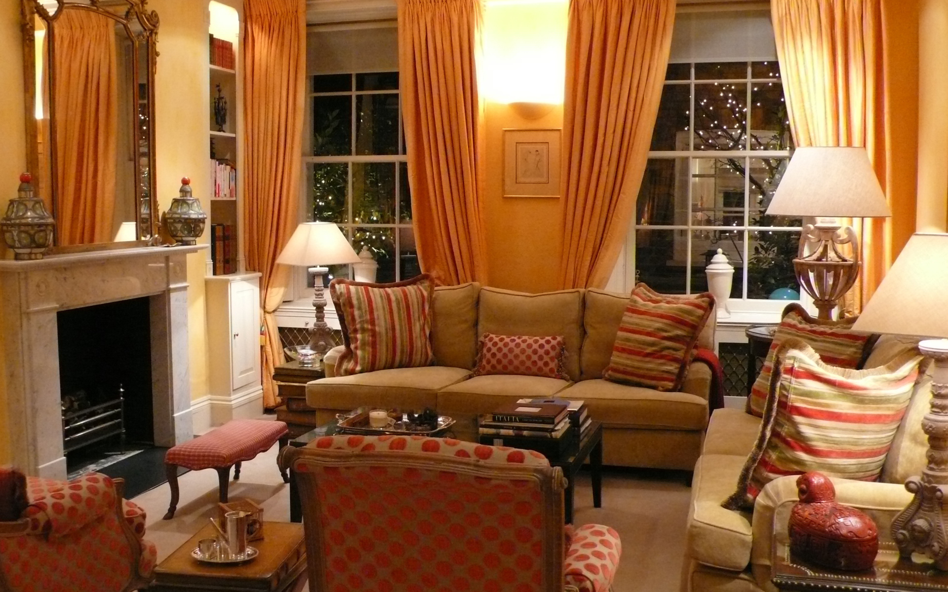 Гостиная в рождественский вечер