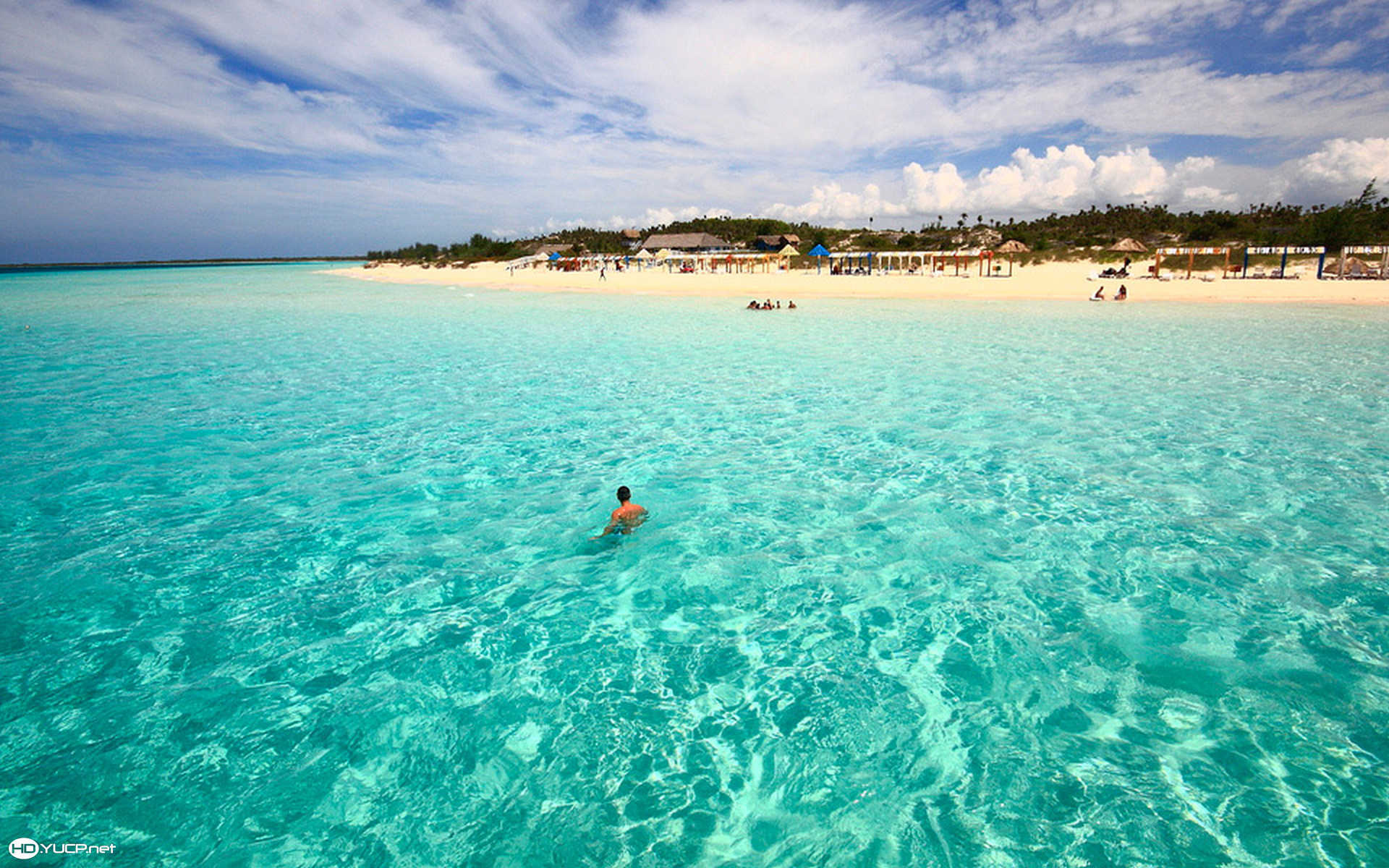 Отдых на пляже на курорте Кайо Коко, Куба