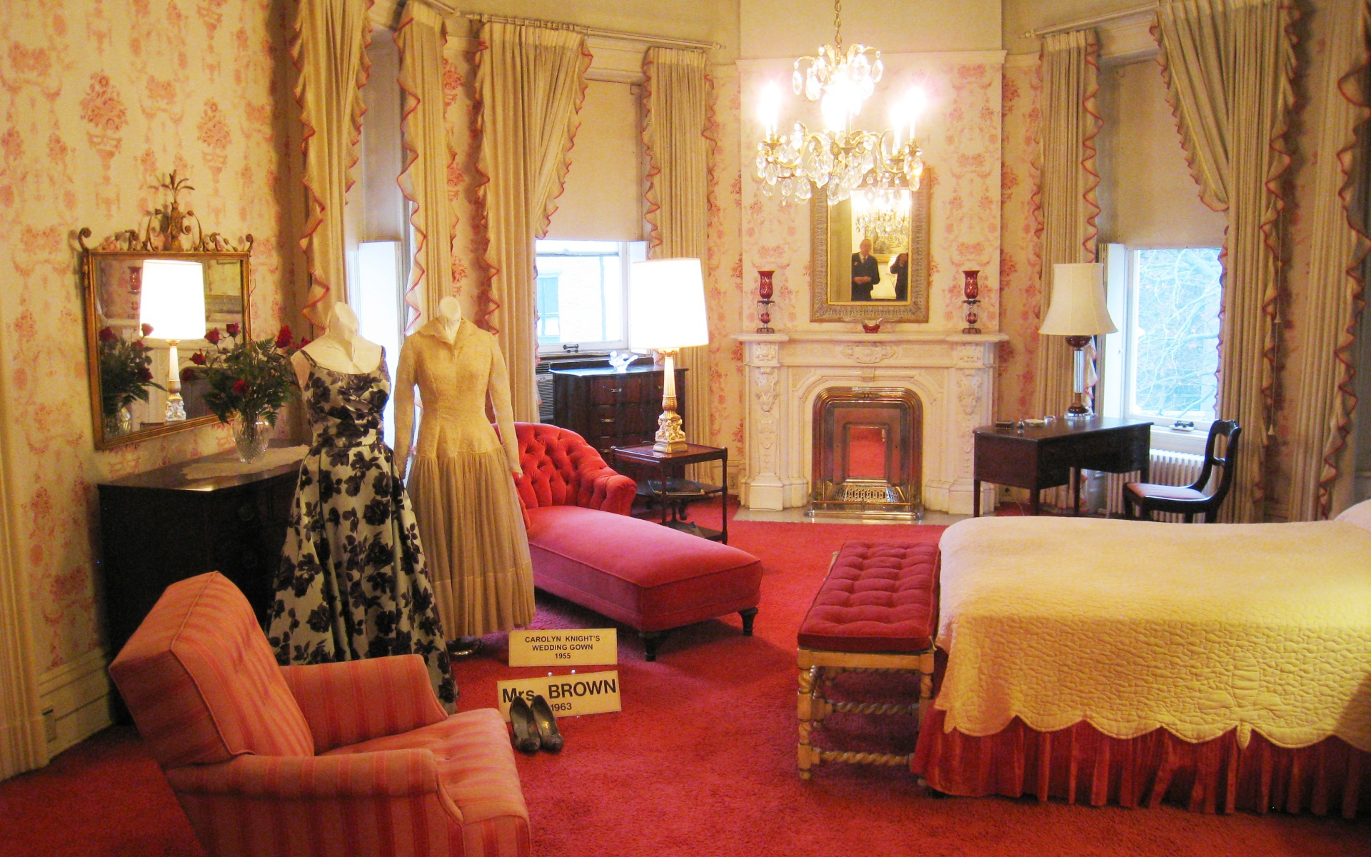 Спальня в стиле 19 века