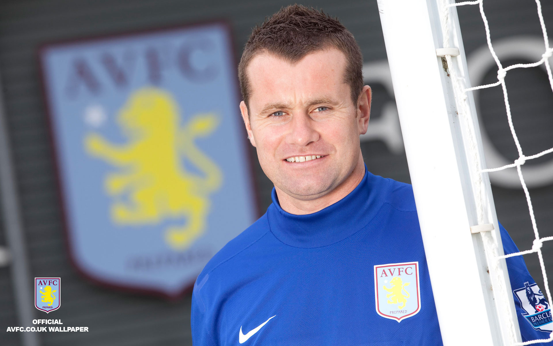 Популярная футбольная команда Англии Астон Вилла