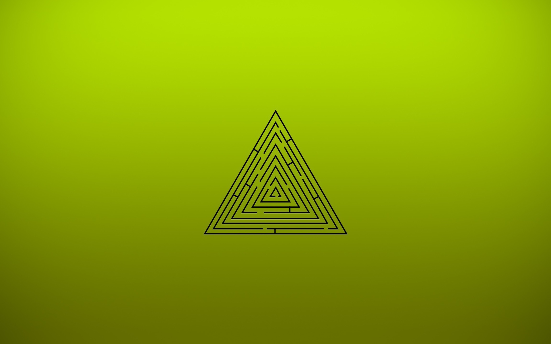 Лабиринт на зеленом фоне