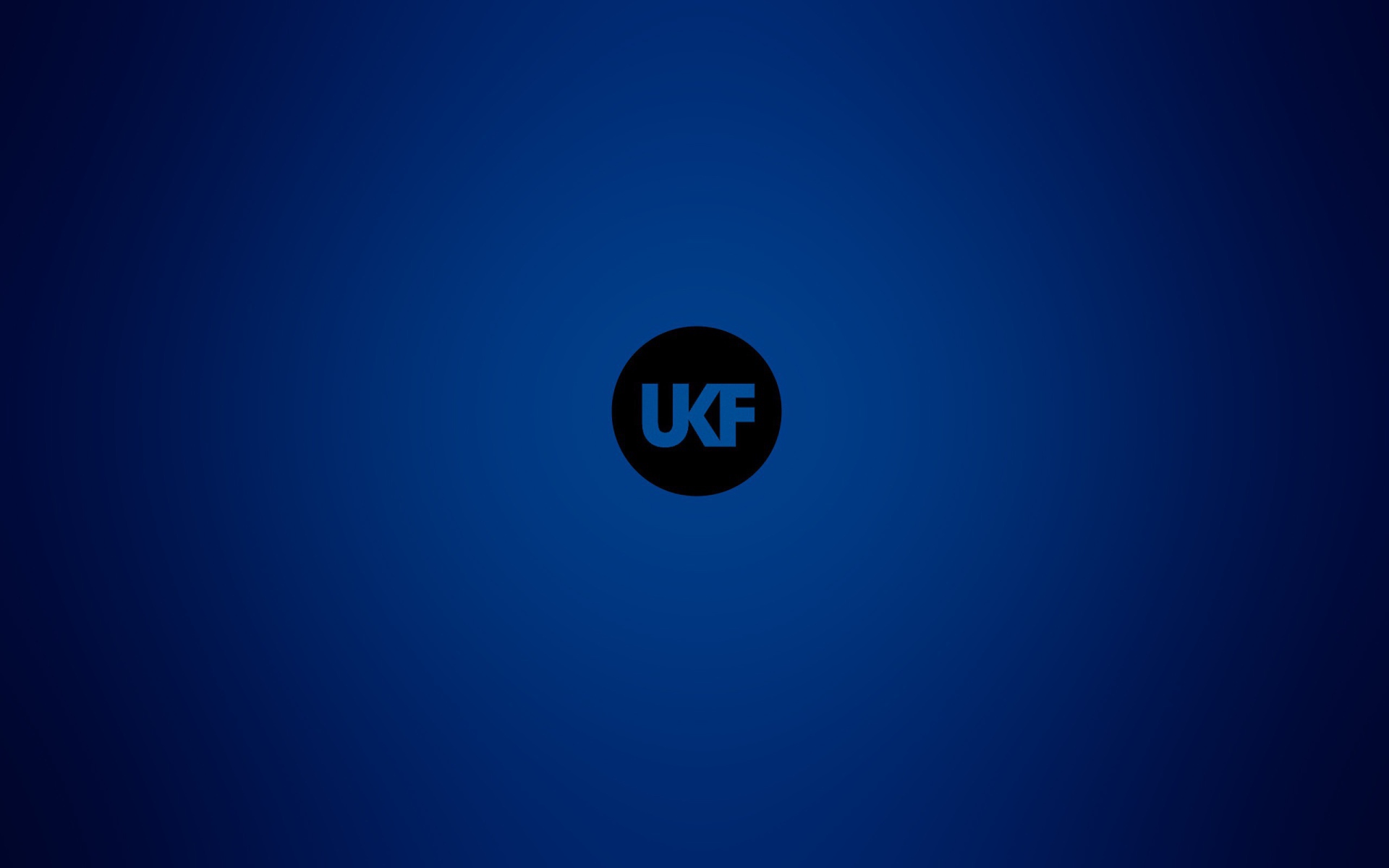 UKF Dubstep, синий фон