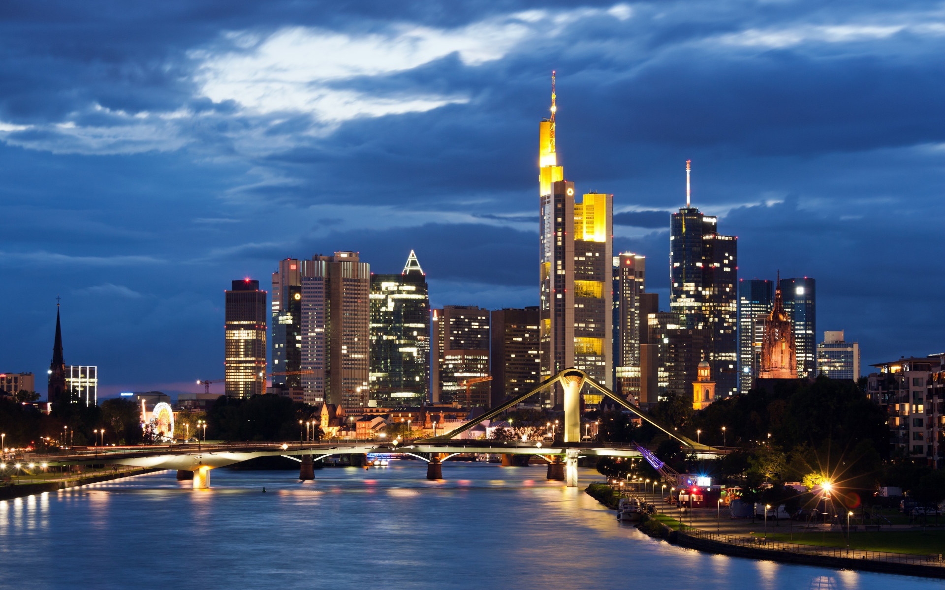 Ночной город Франкфурт