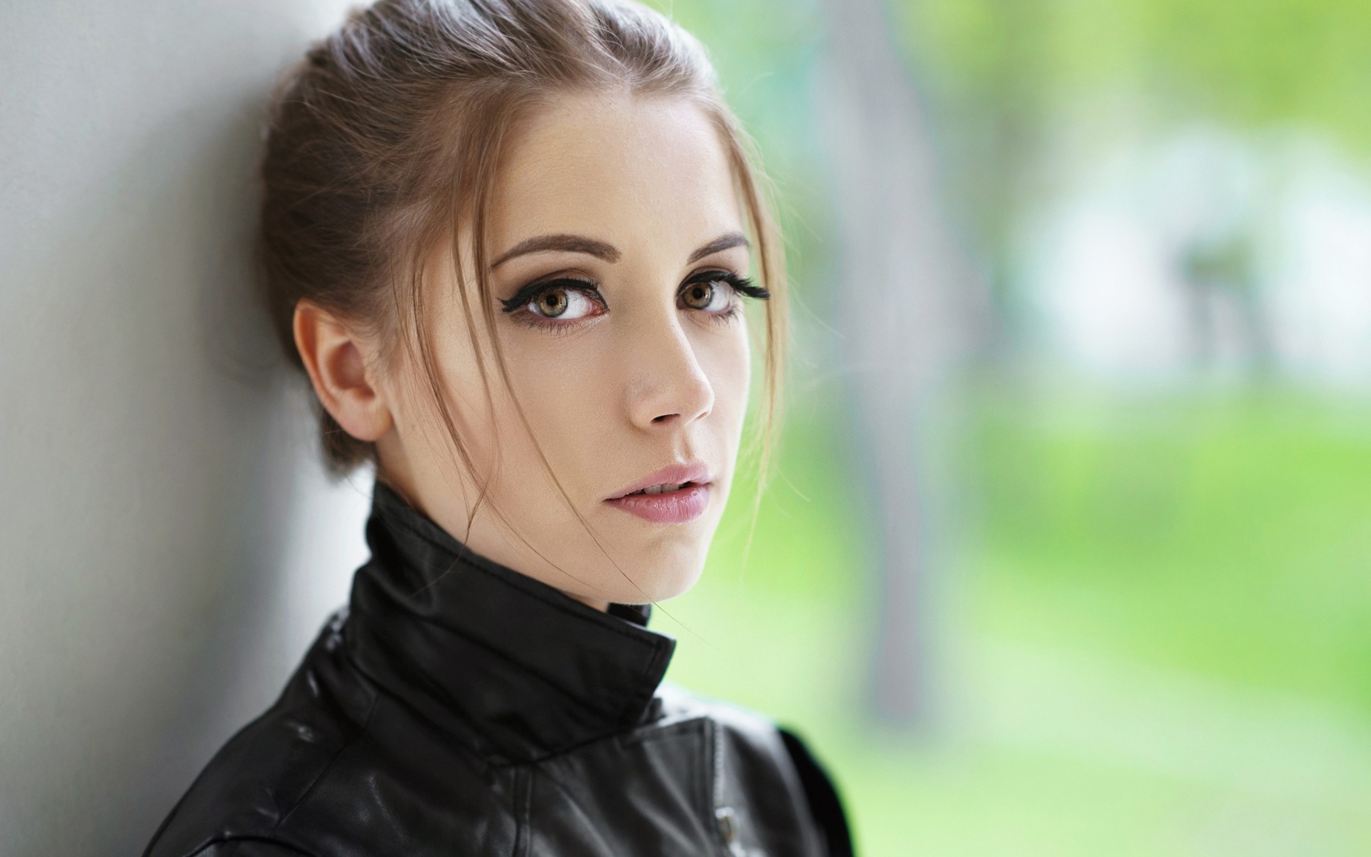 Красивая девушка Ксения Кокорева