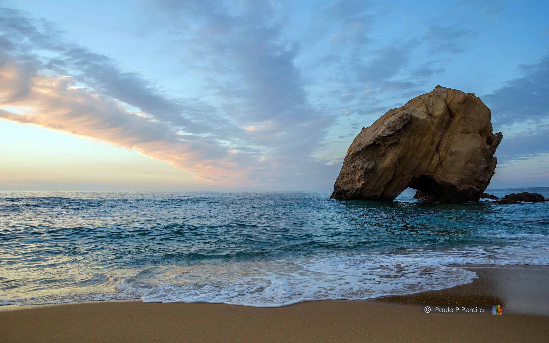 Камень у побережья, Португалия