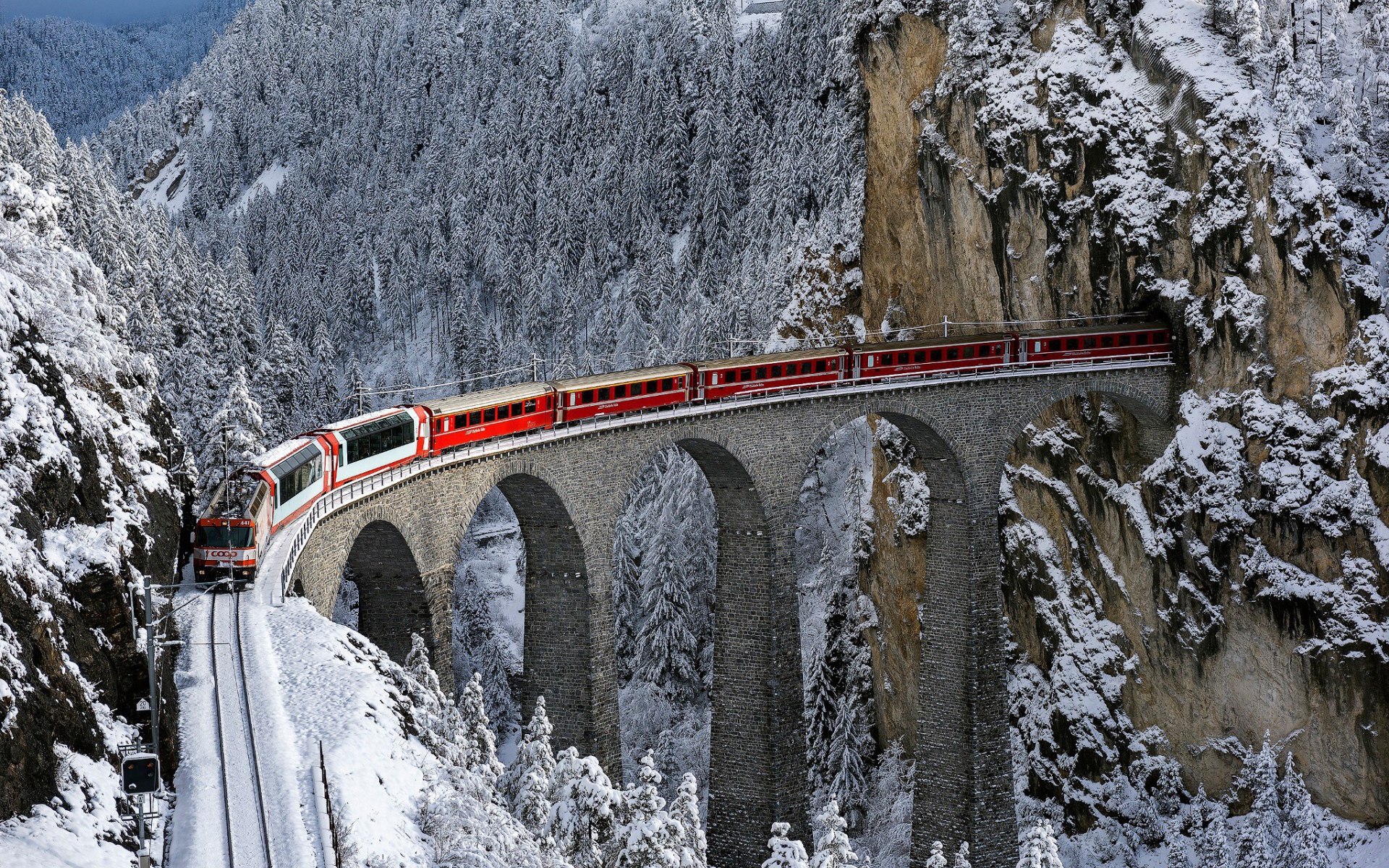 Железная дорога в горах, Швейцария
