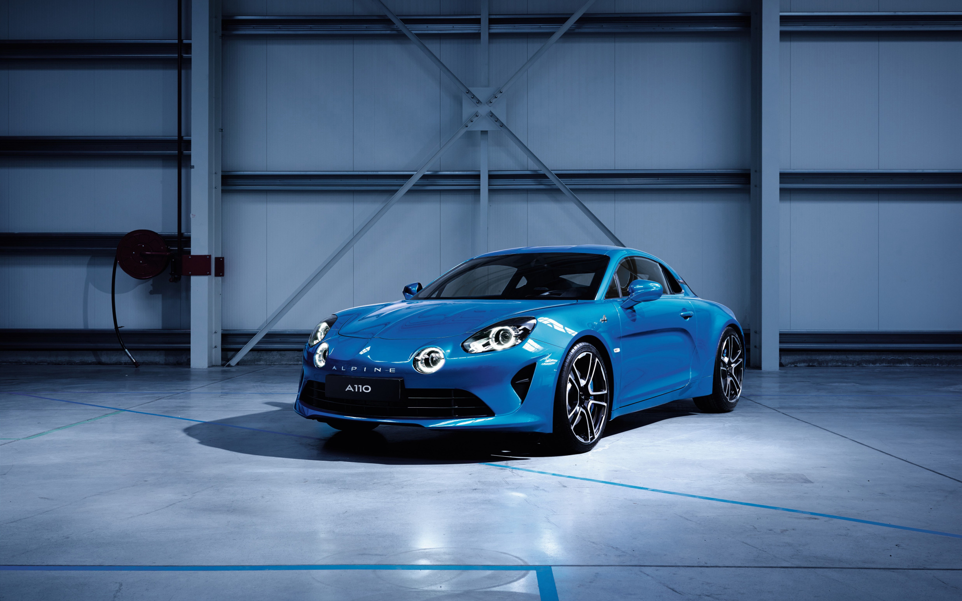 Автомобиль Alpine A110 Premiere Edition, 2017, цвет синий металлик 