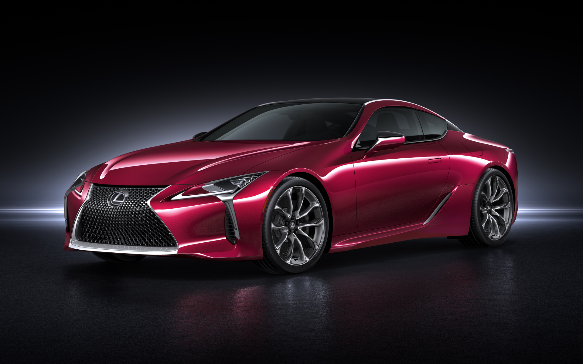 Автомобиль  Lexus LC500 Coupe, 2017 вишневого цвета 