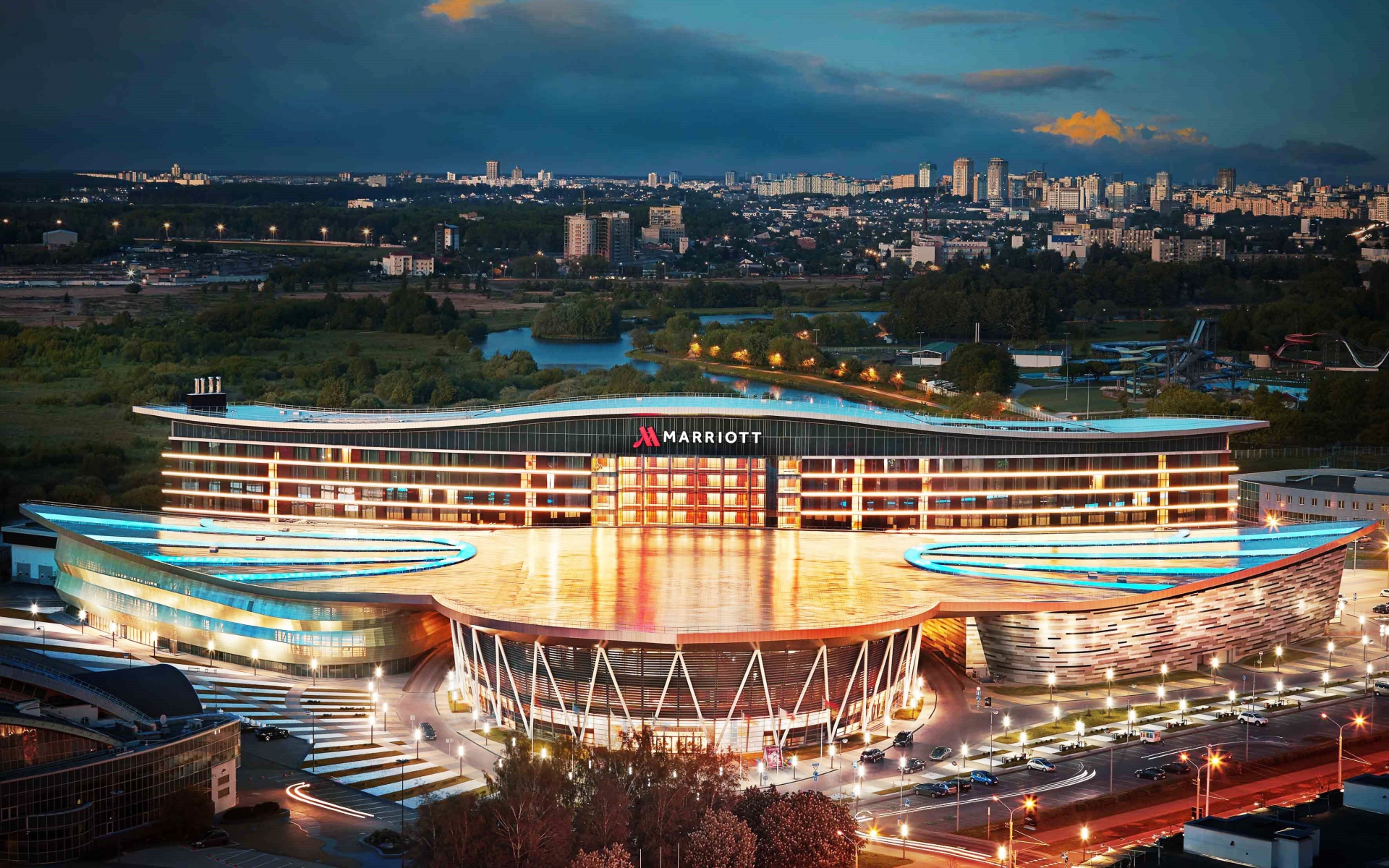 Отель Марриотт город Минск общий вид сверху 