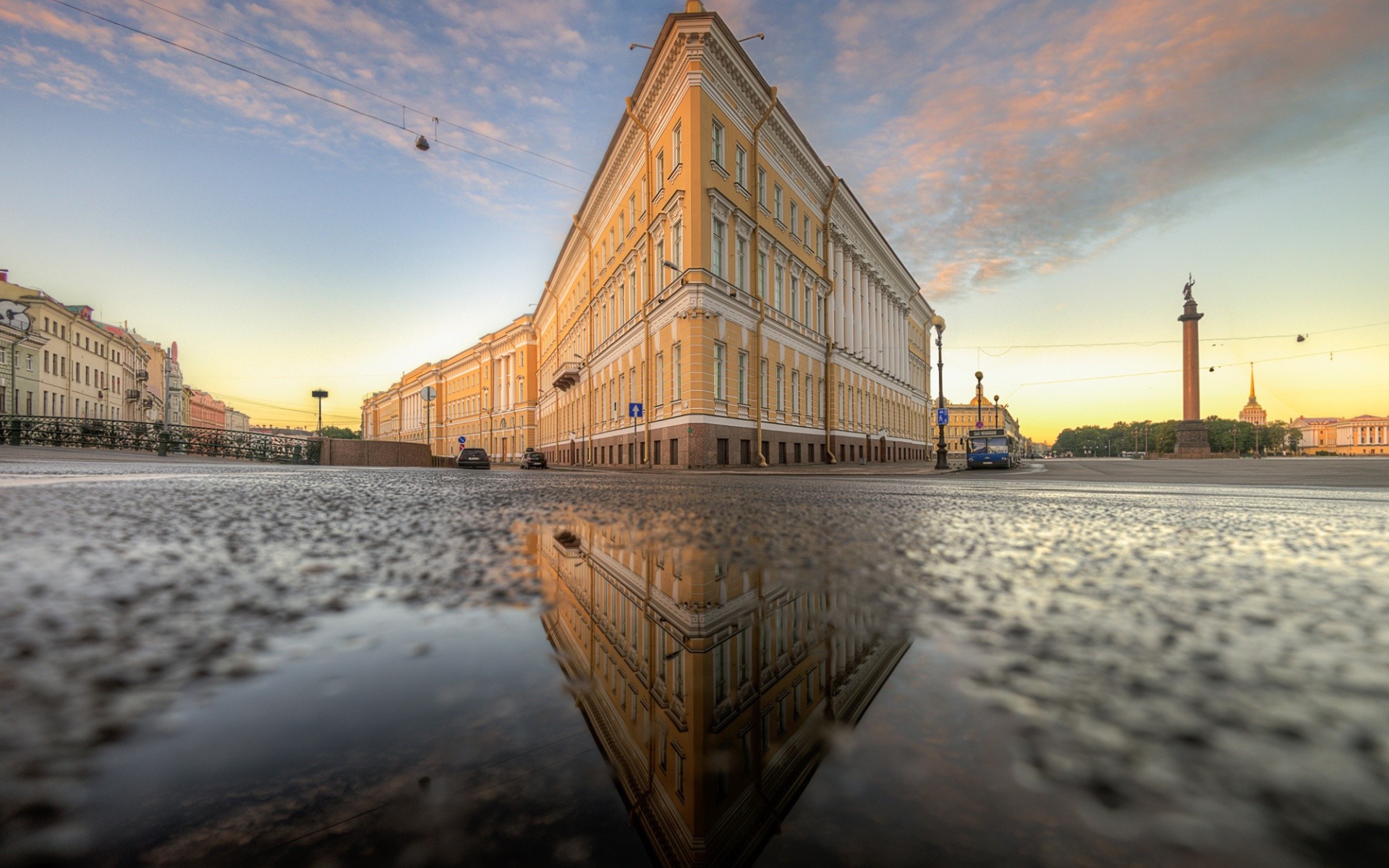 Улица после дождя, Санкт-Петербург, Россия 