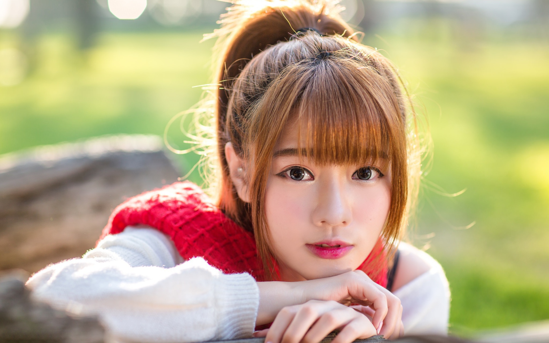 Выразительное лицо красивой девушки азиатки