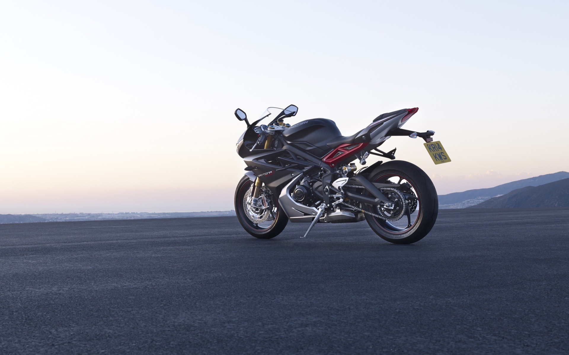 Мотоцикл Triumph Daytona 675R 