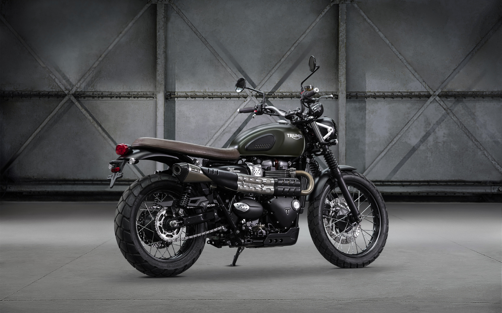 Мотоцикл Triumph Street Scrambler вид сбоку