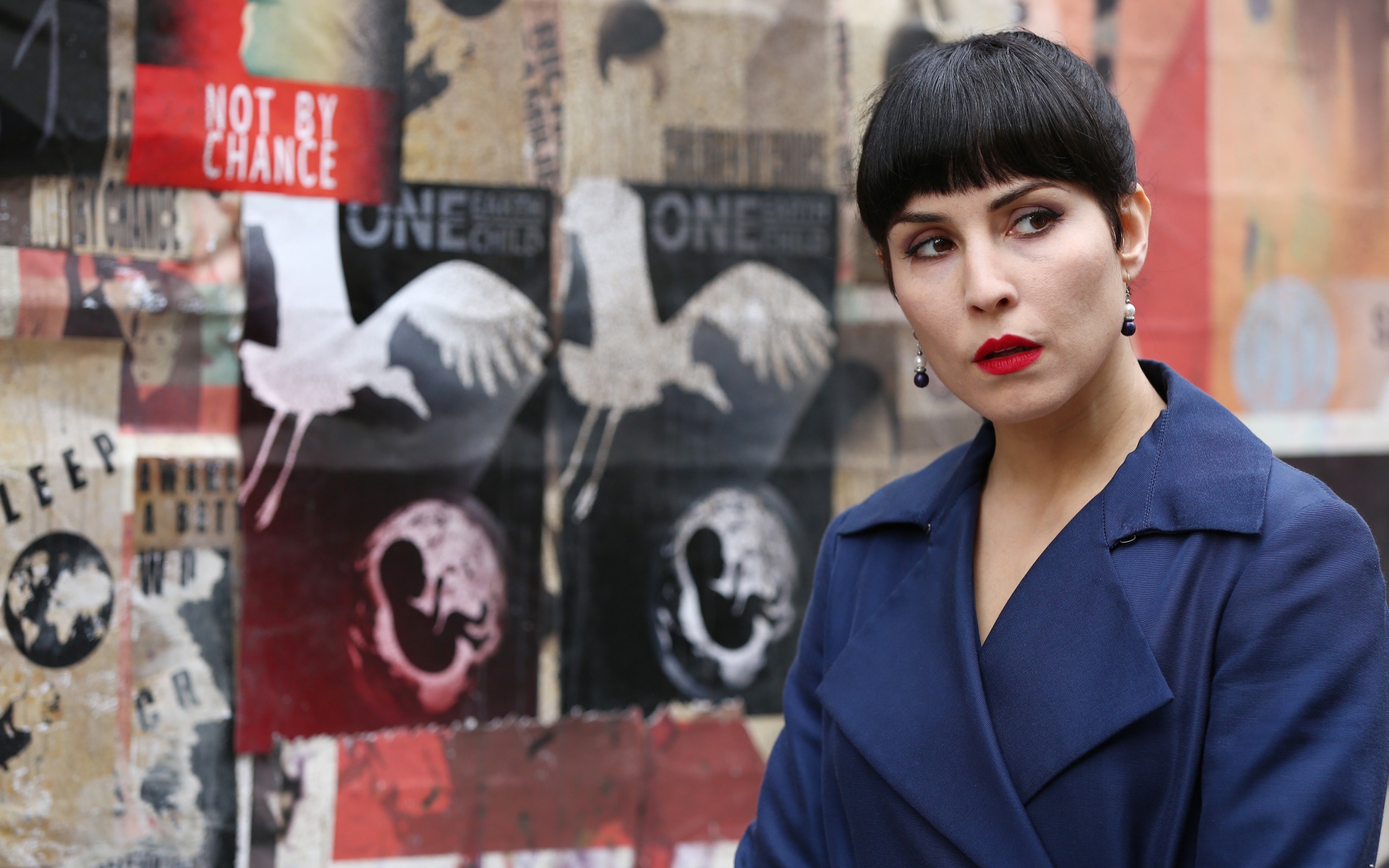 Актриса Нуми Рапас в фильме Тайна 7 сестёр, 2017