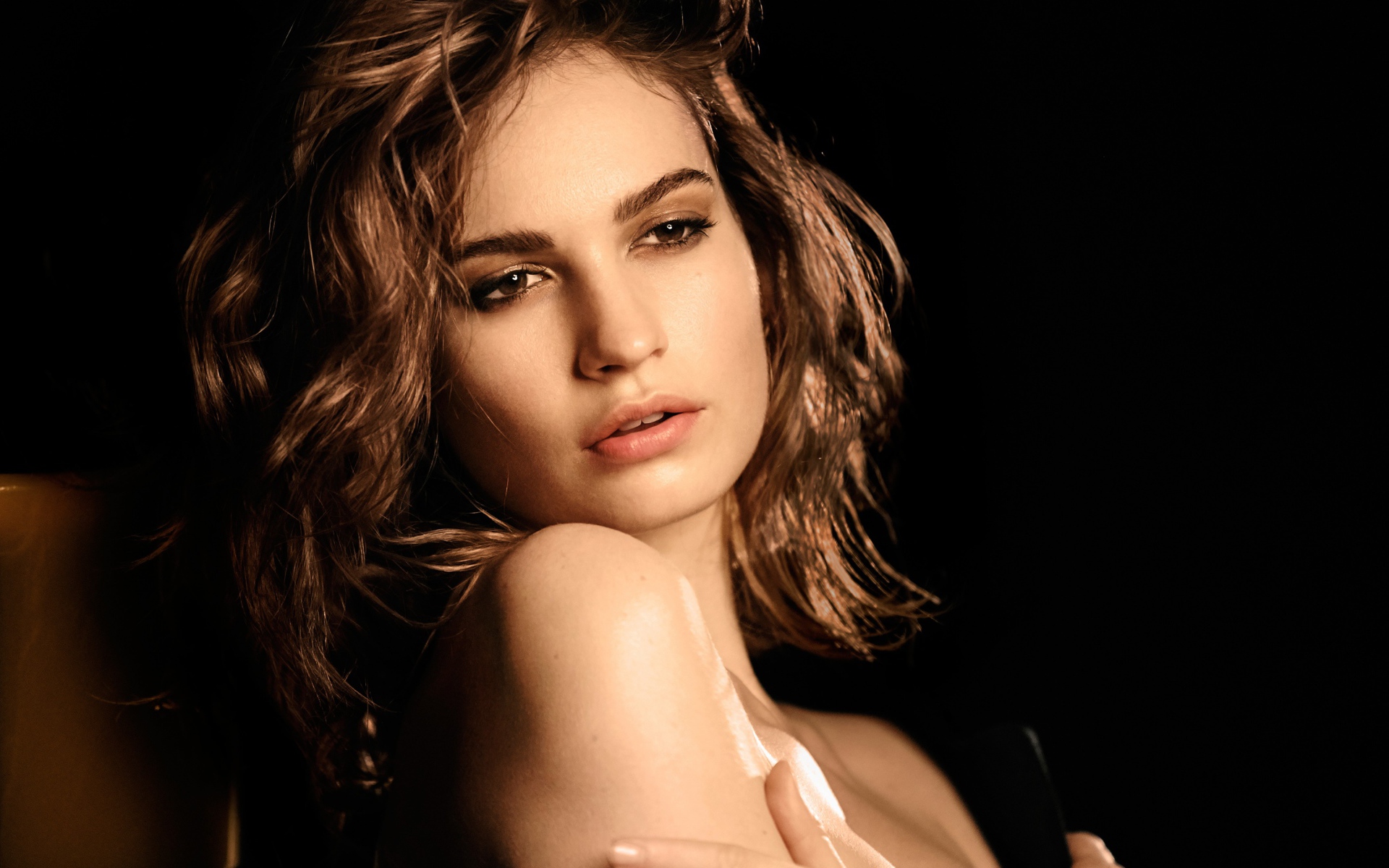 Горячая девушка актриса Габриэлла Уайлд