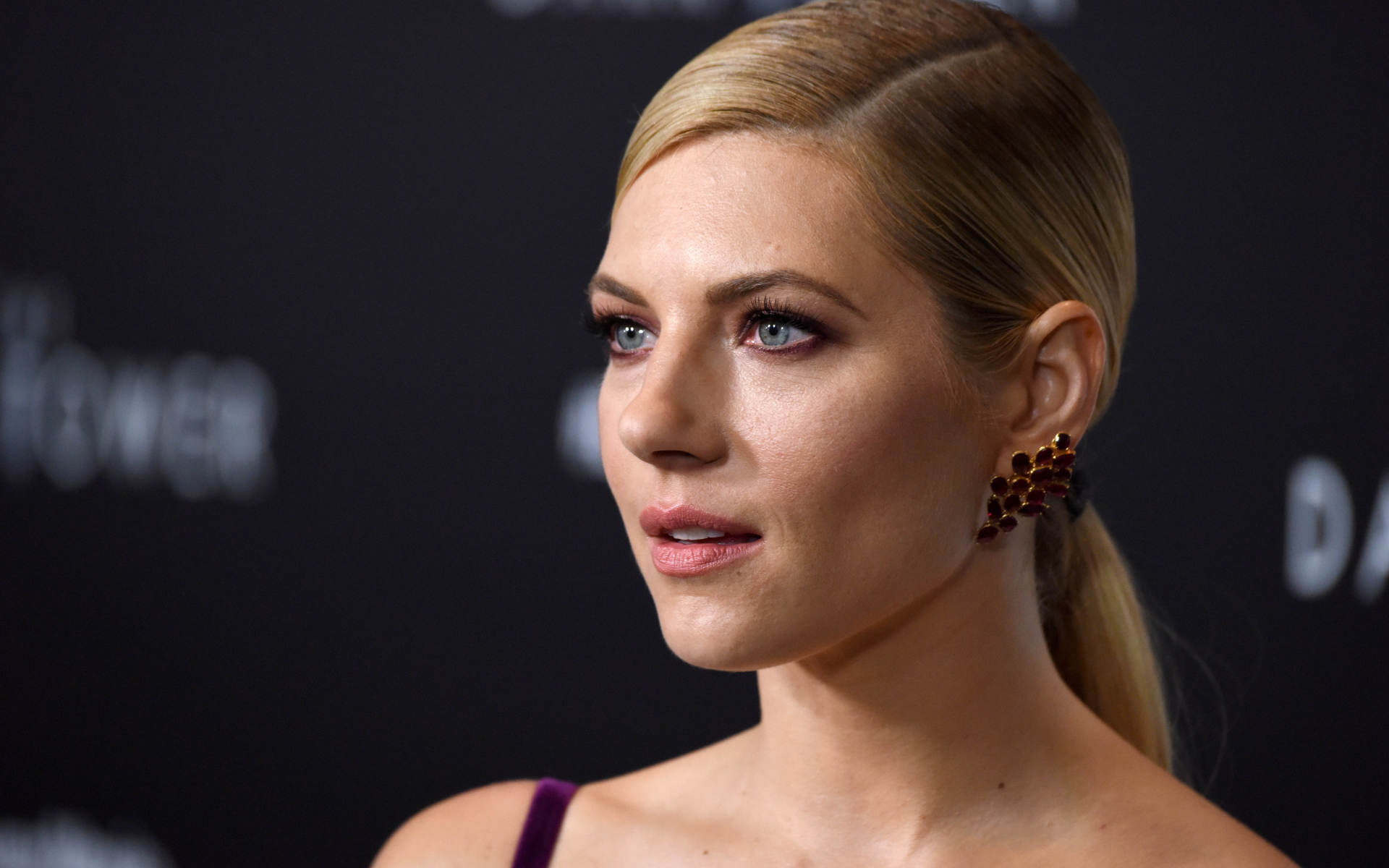 Молодая канадская актриса Кэтрин Винник