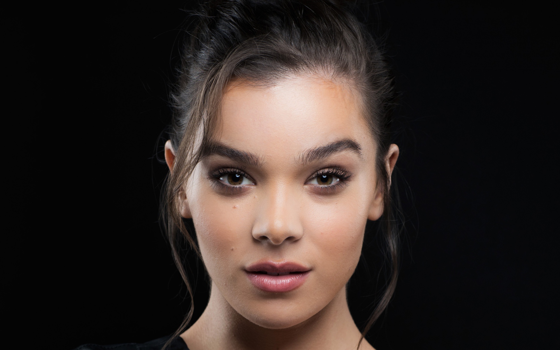 Молодая популярная актриса Хейли Стейнфилд