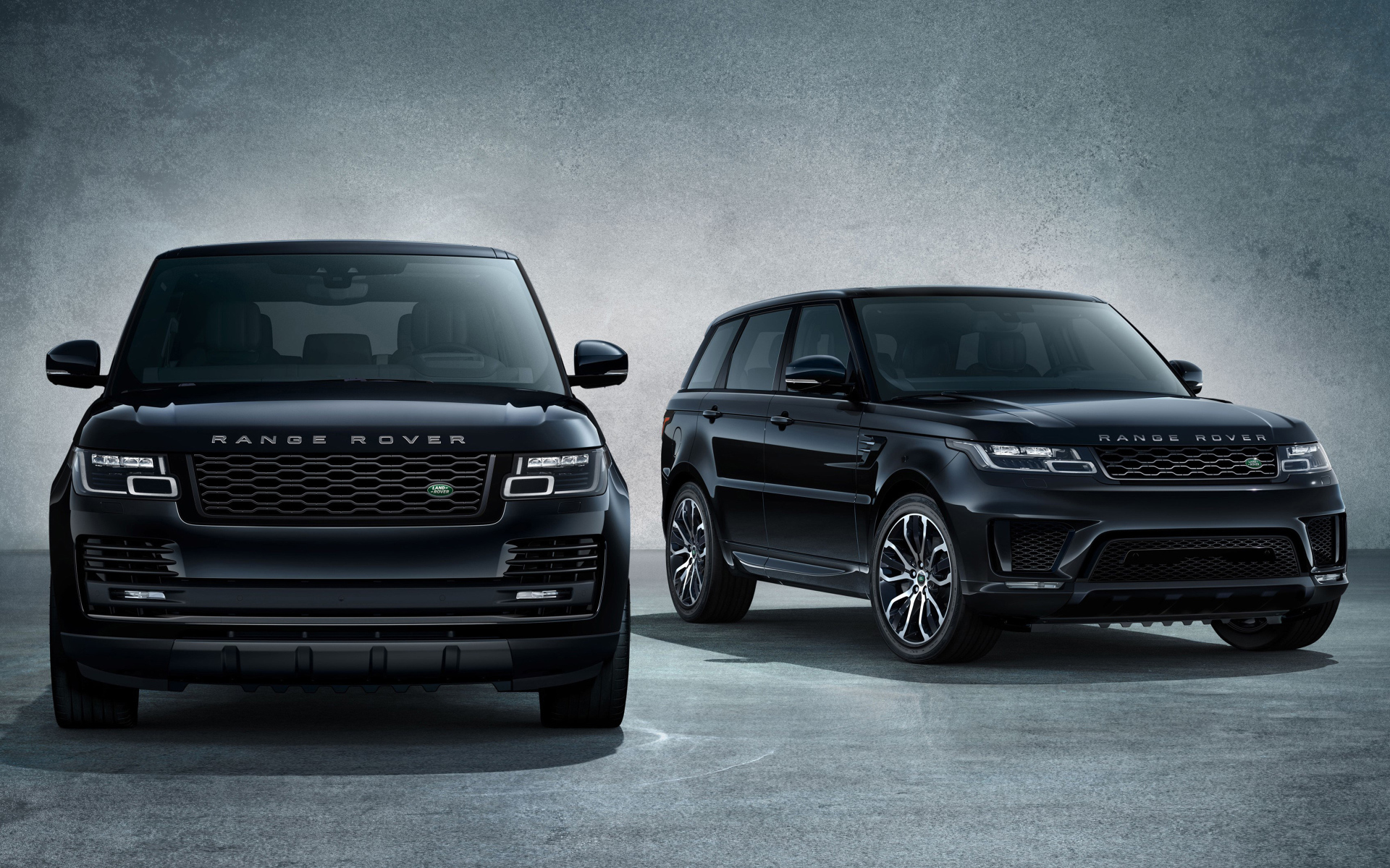 Черный стильный внедорожник Range Rover Sport, 2018