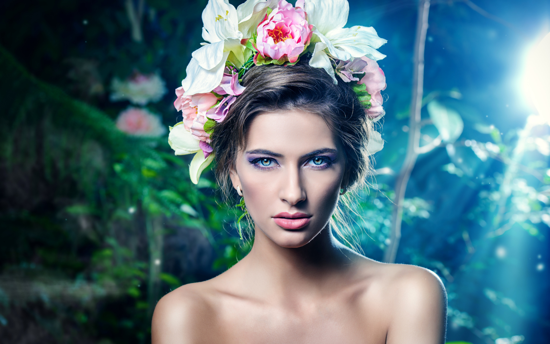 Настоящая девушка с цветами в волосах