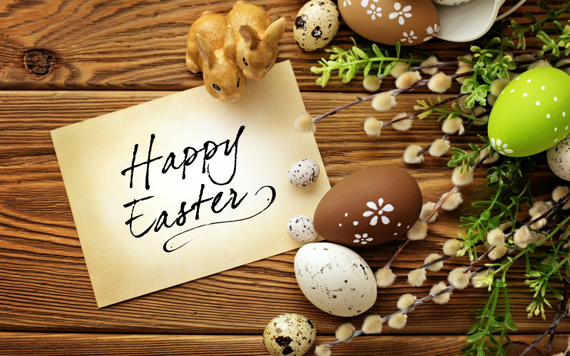 Пасхальные яйца с открыткой на Пасху