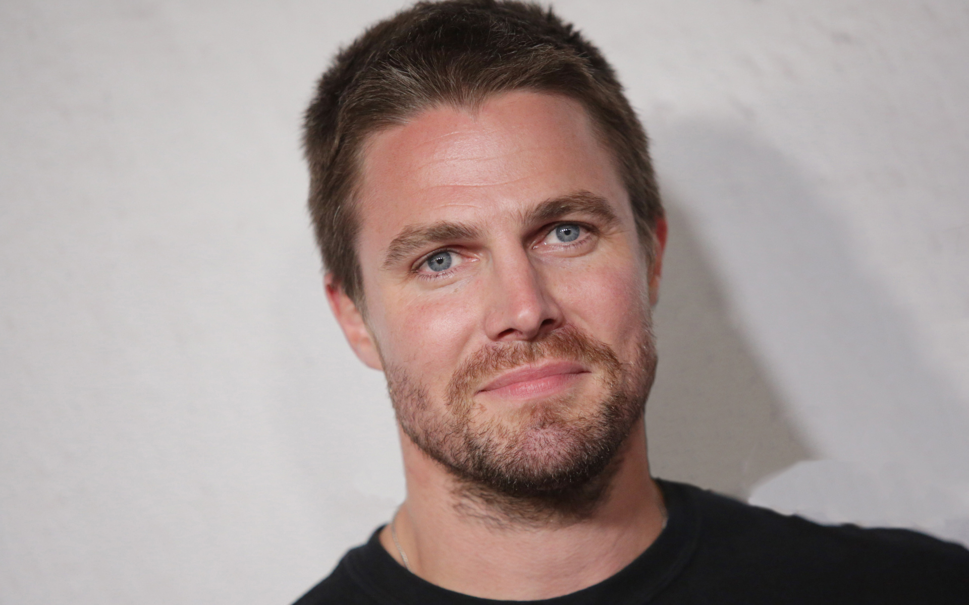 Канадский актер Стивен Амелл