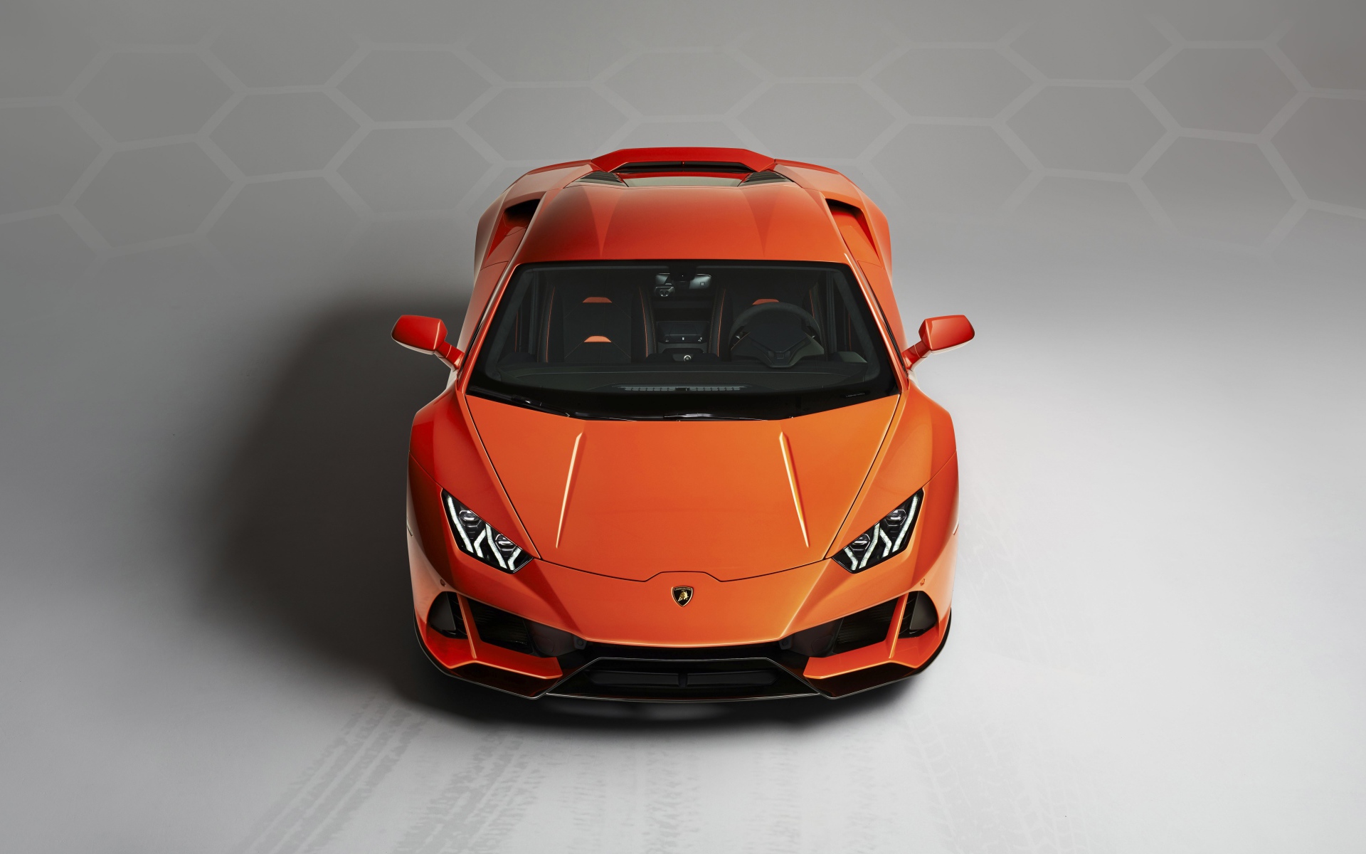 Оранжевый Lamborghini Huracan EVO 2019