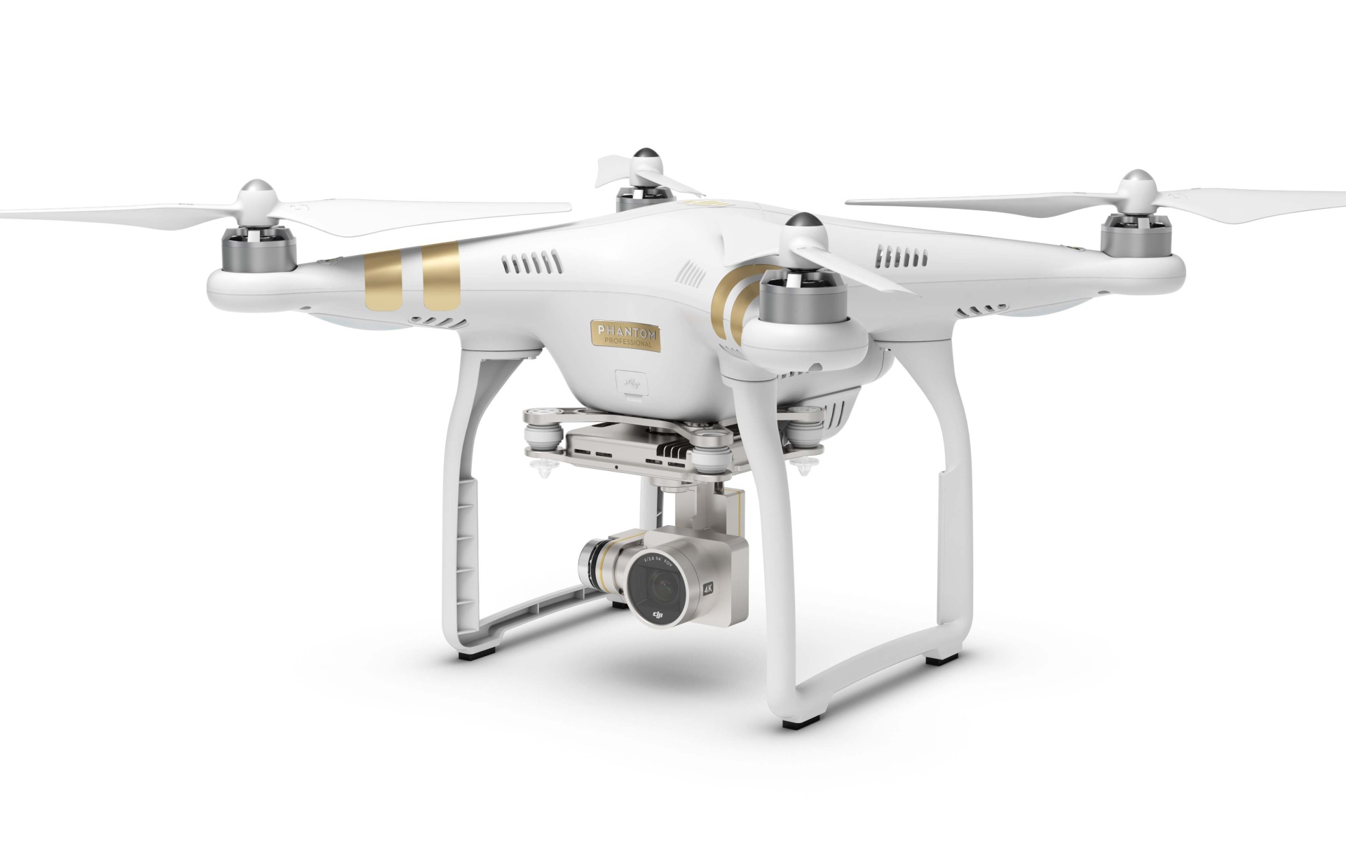 Квадрокоптер DJI Phantom 3 Professional на белом фоне